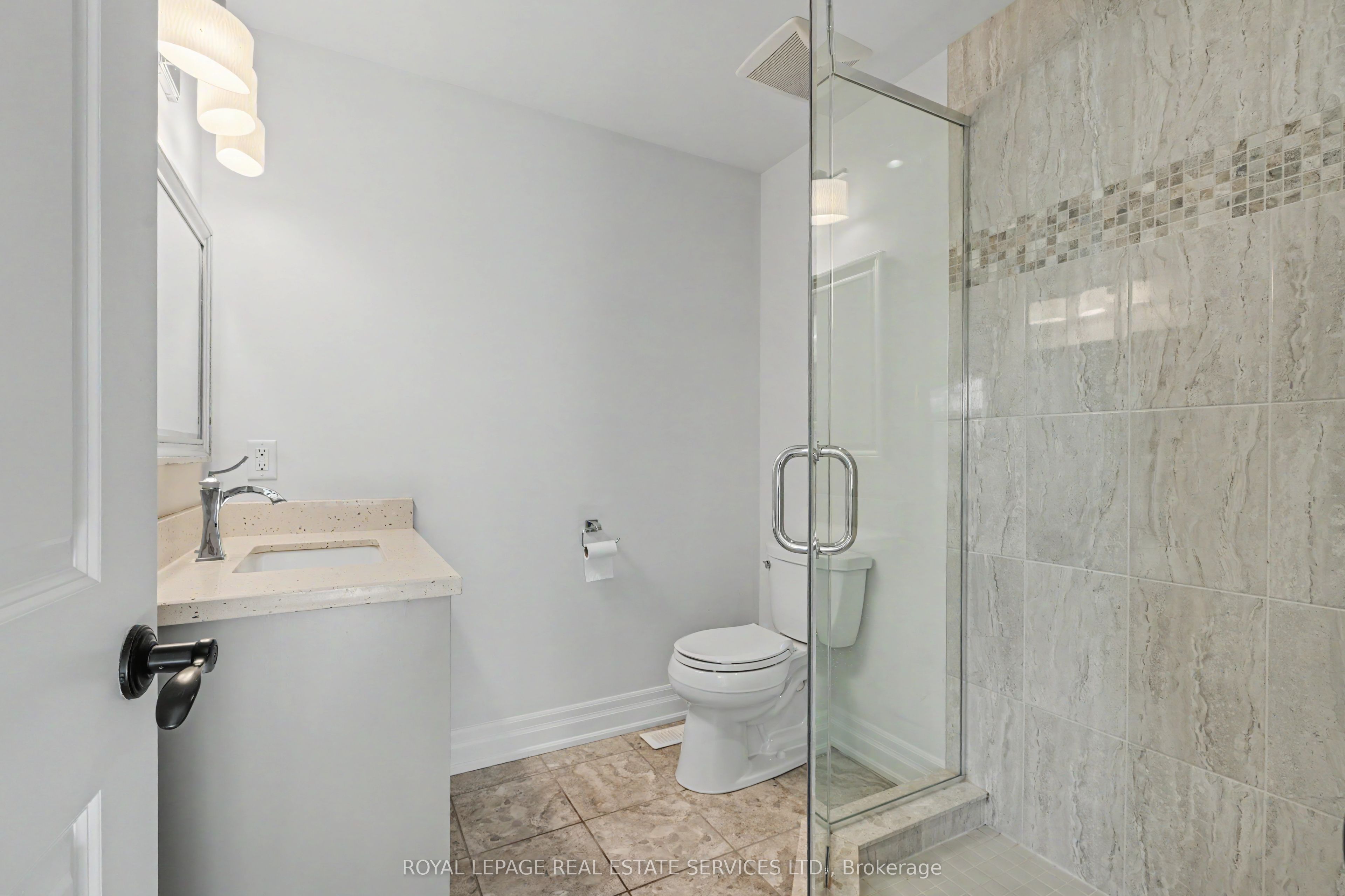 369 Lees Lane Property Photo 33