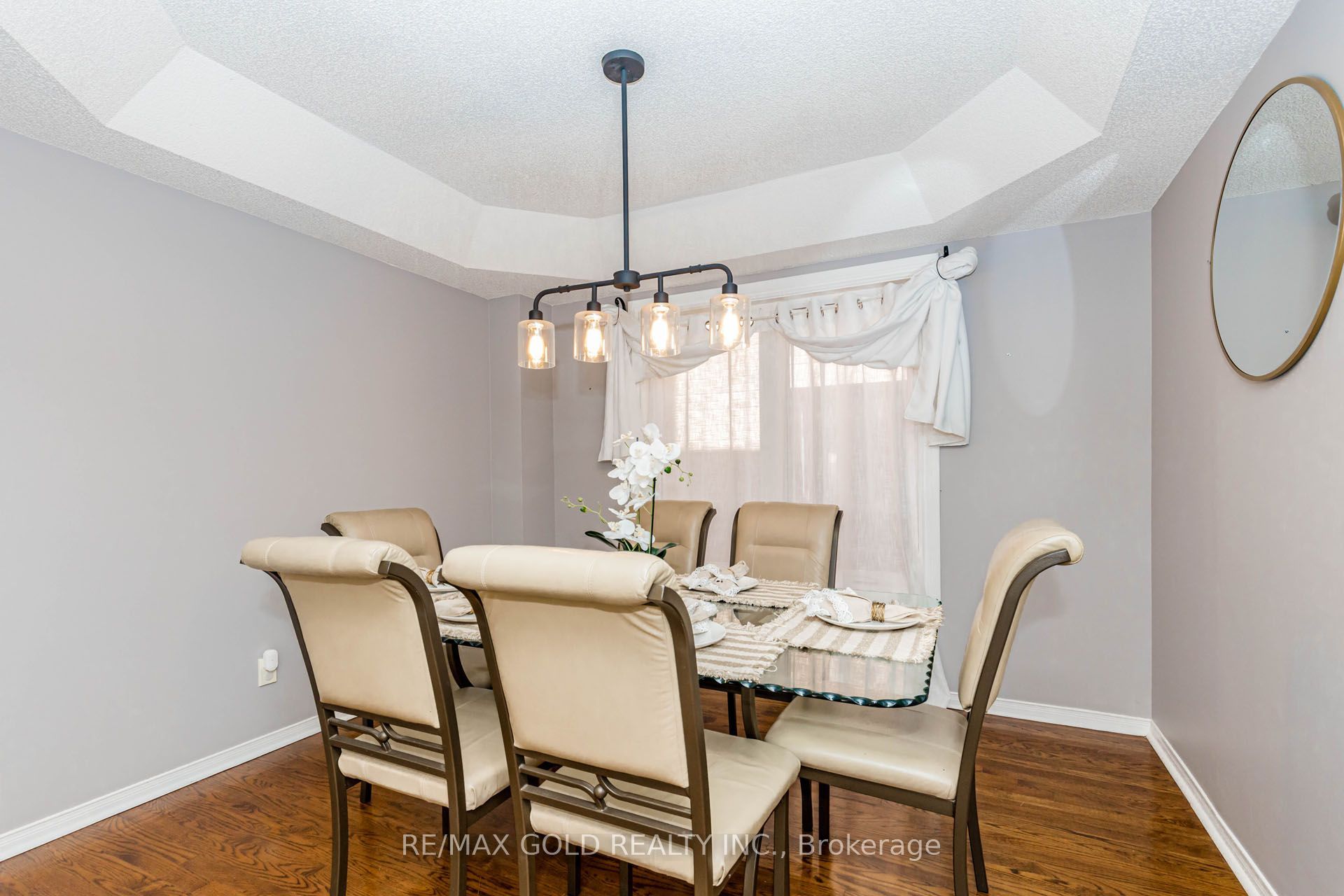 93 Lauchlin Crescent Property Photo 6