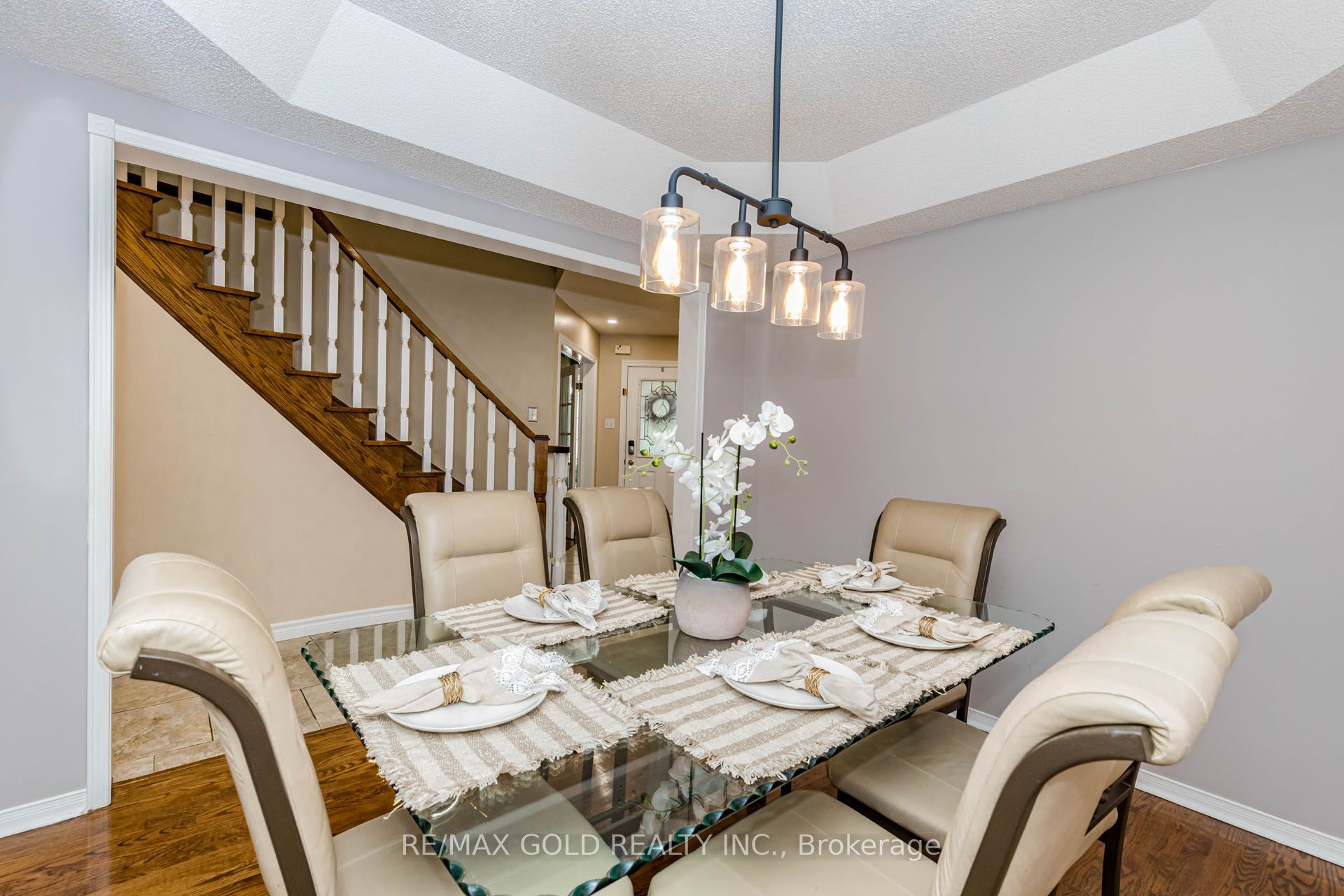 93 Lauchlin Crescent Property Photo 7