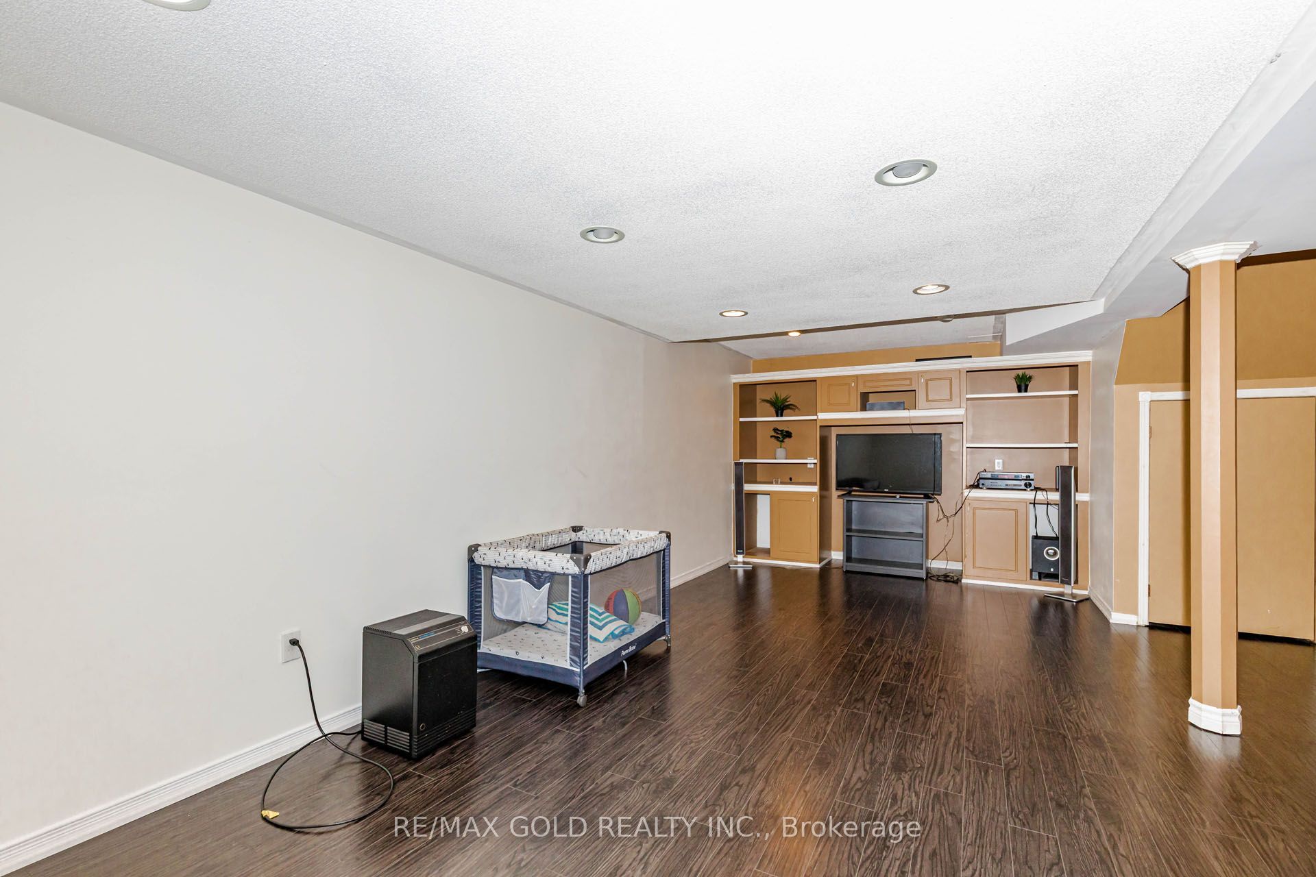 93 Lauchlin Crescent Property Photo 40