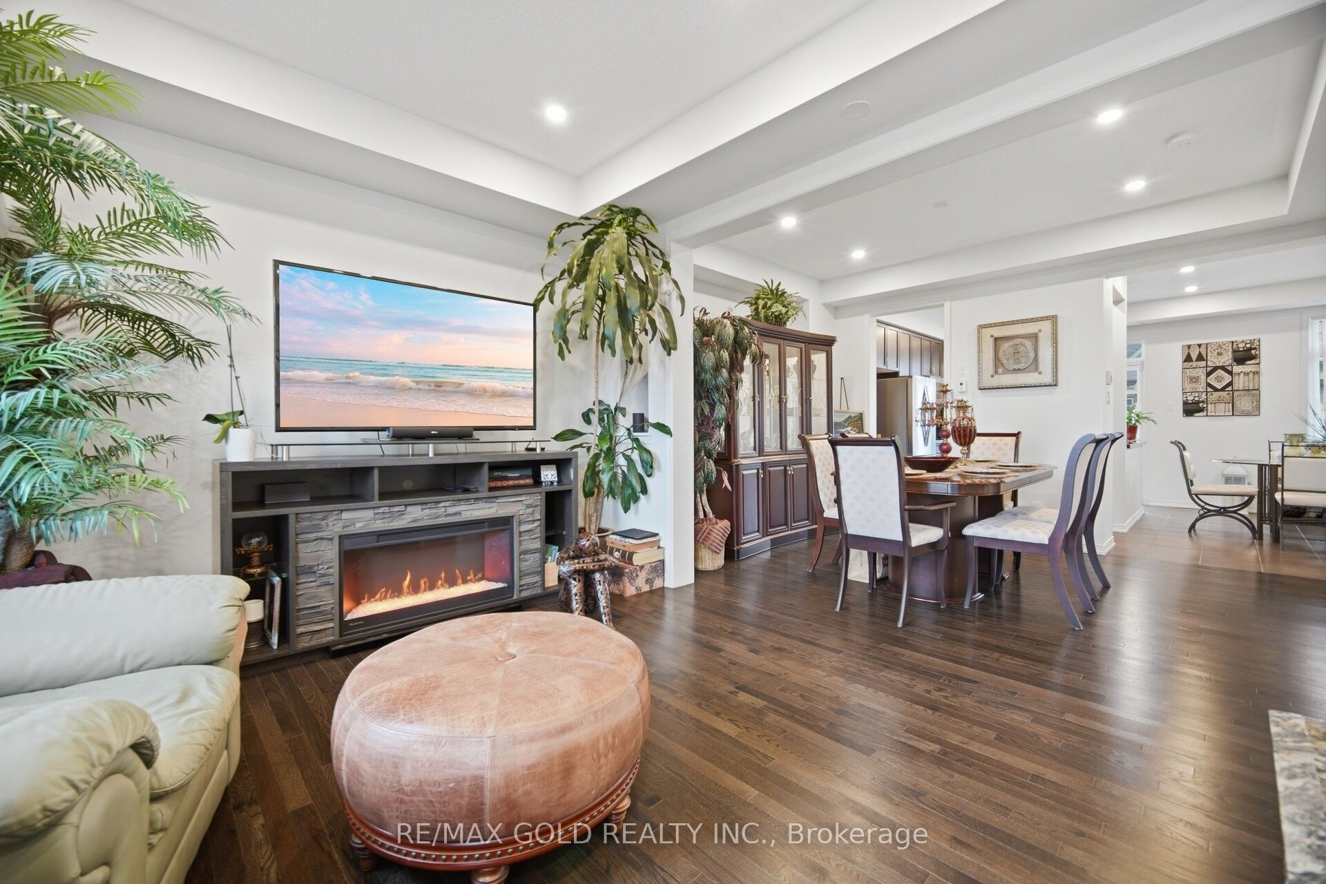 4 Utopia Way Property Photo 6