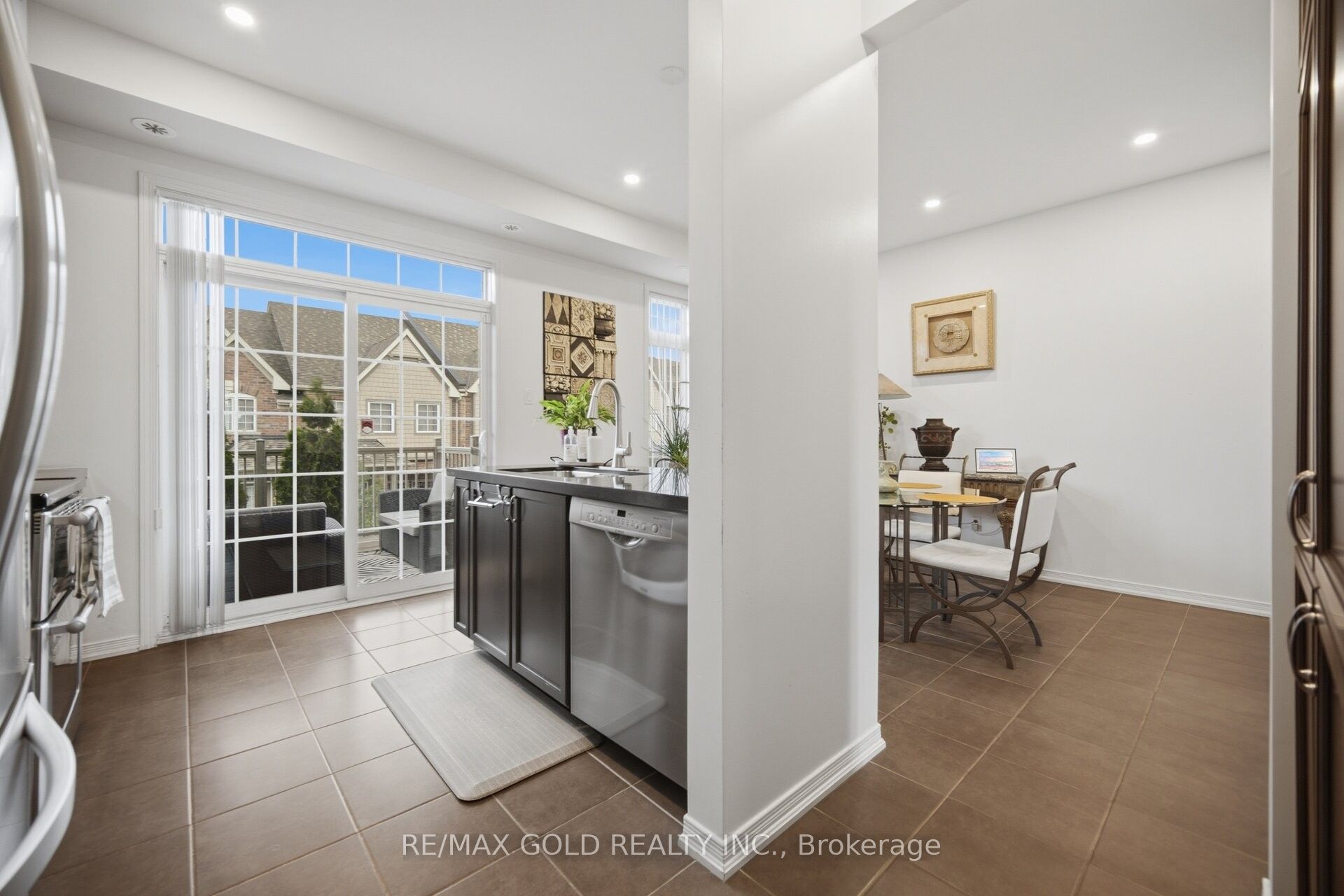 4 Utopia Way Property Photo 11