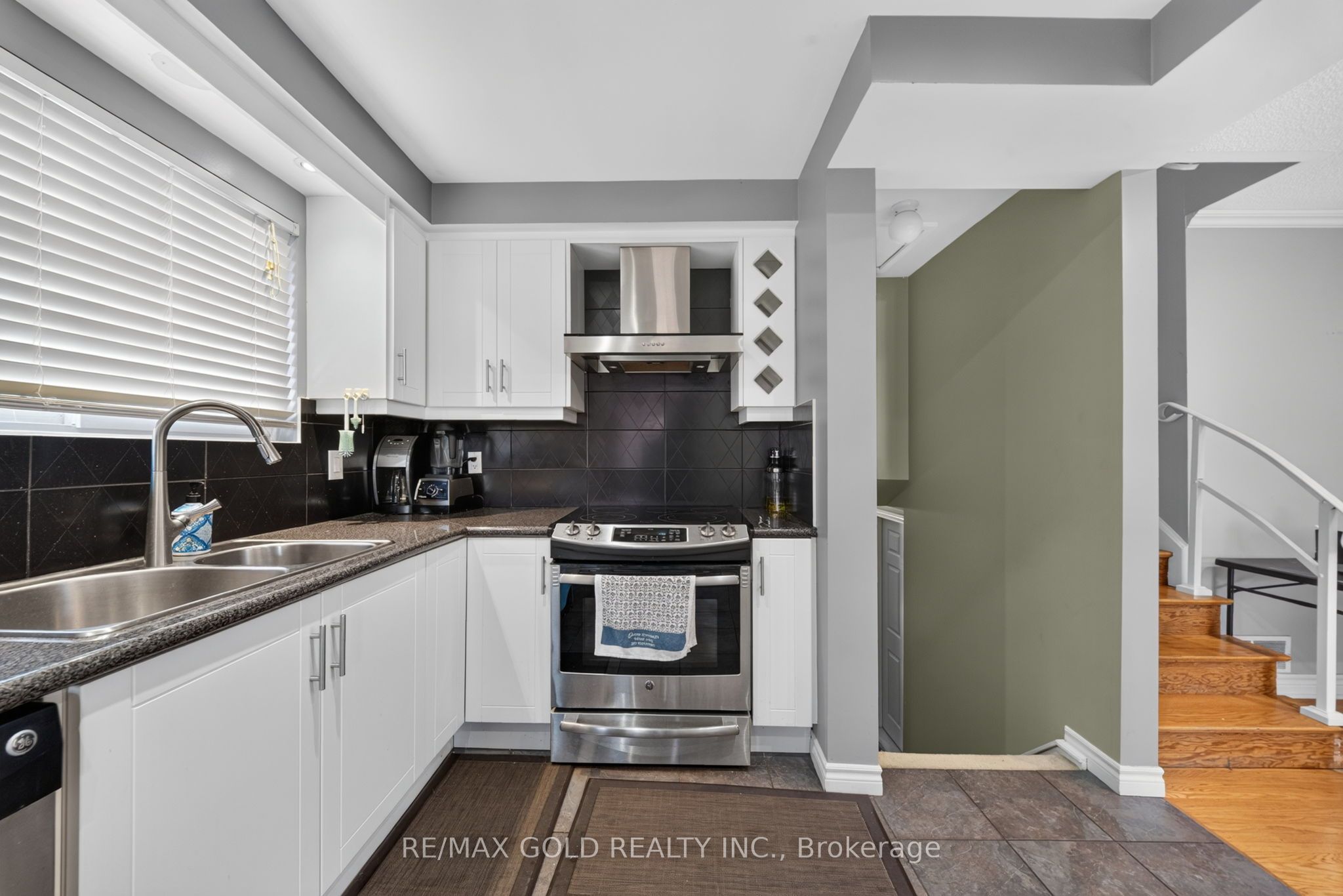 6 Dartford Road Property Photo 17
