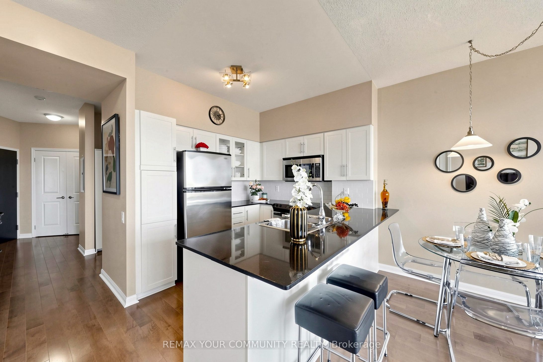 15 Windermere Avenue 1506 Property Photo 17