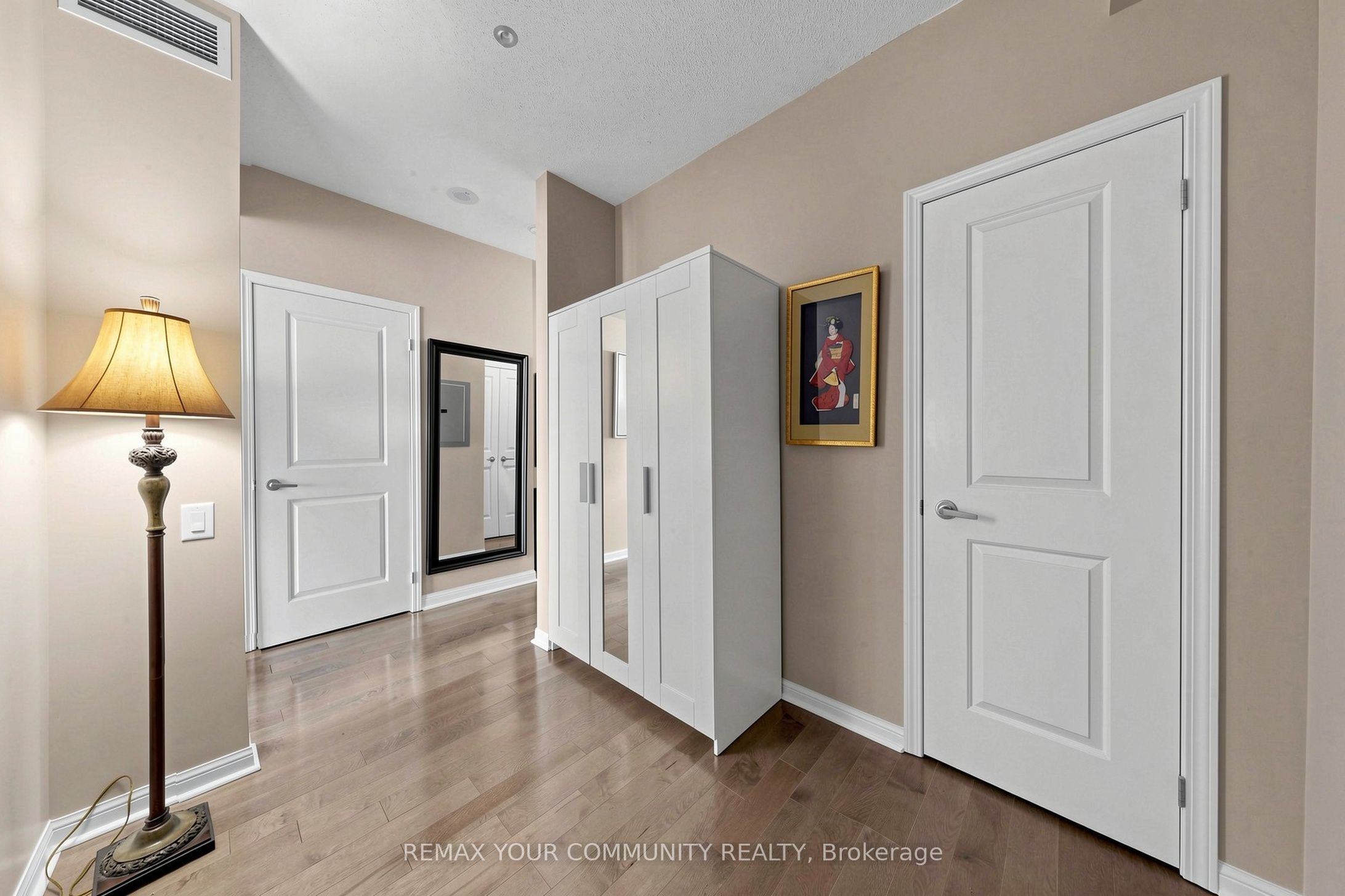 15 Windermere Avenue 1506 Property Photo 24