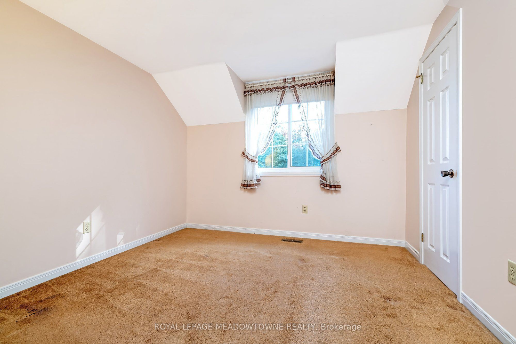 12 Mullen Place Property Photo 27