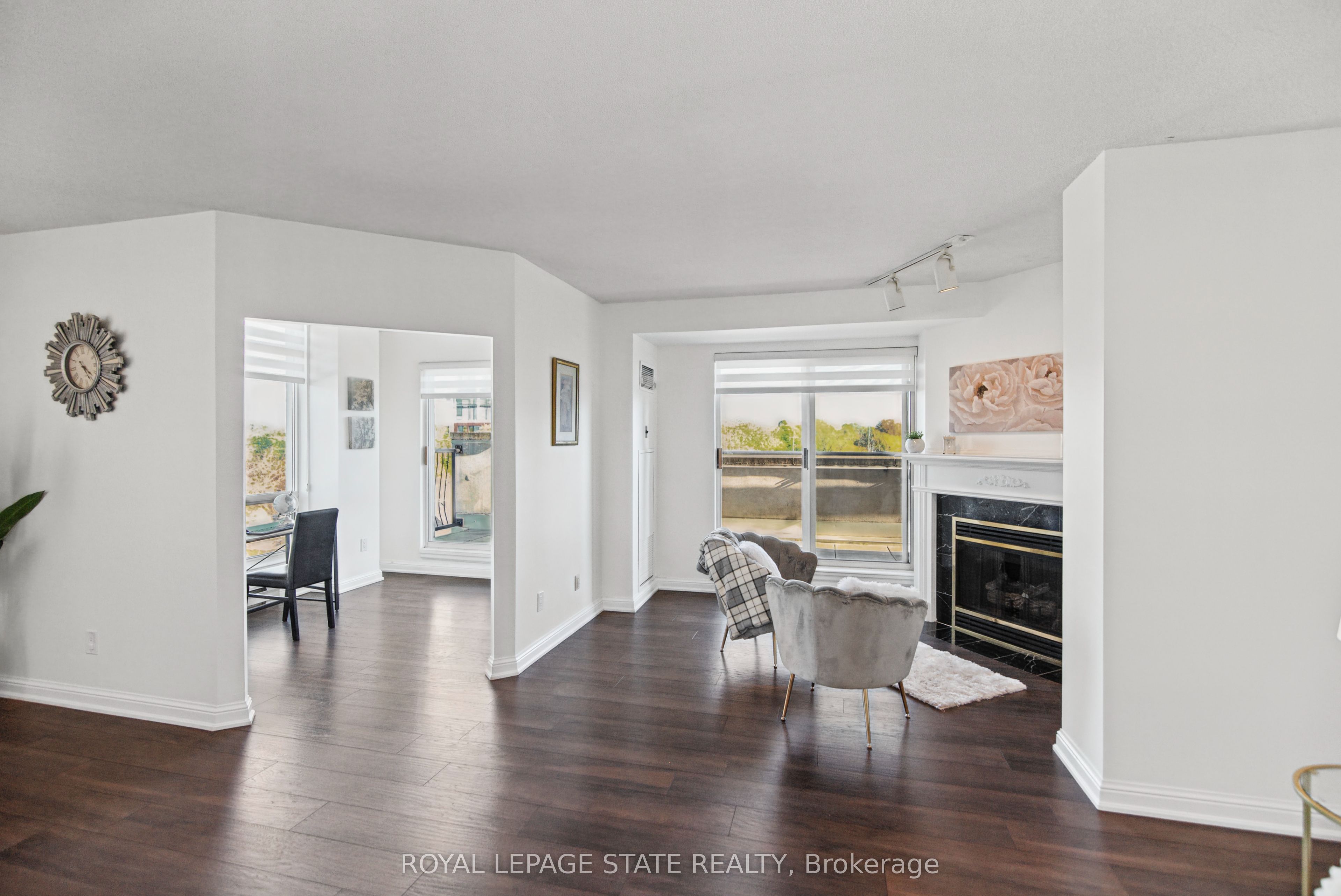 430 Pearl Street 403 Property Photo 11