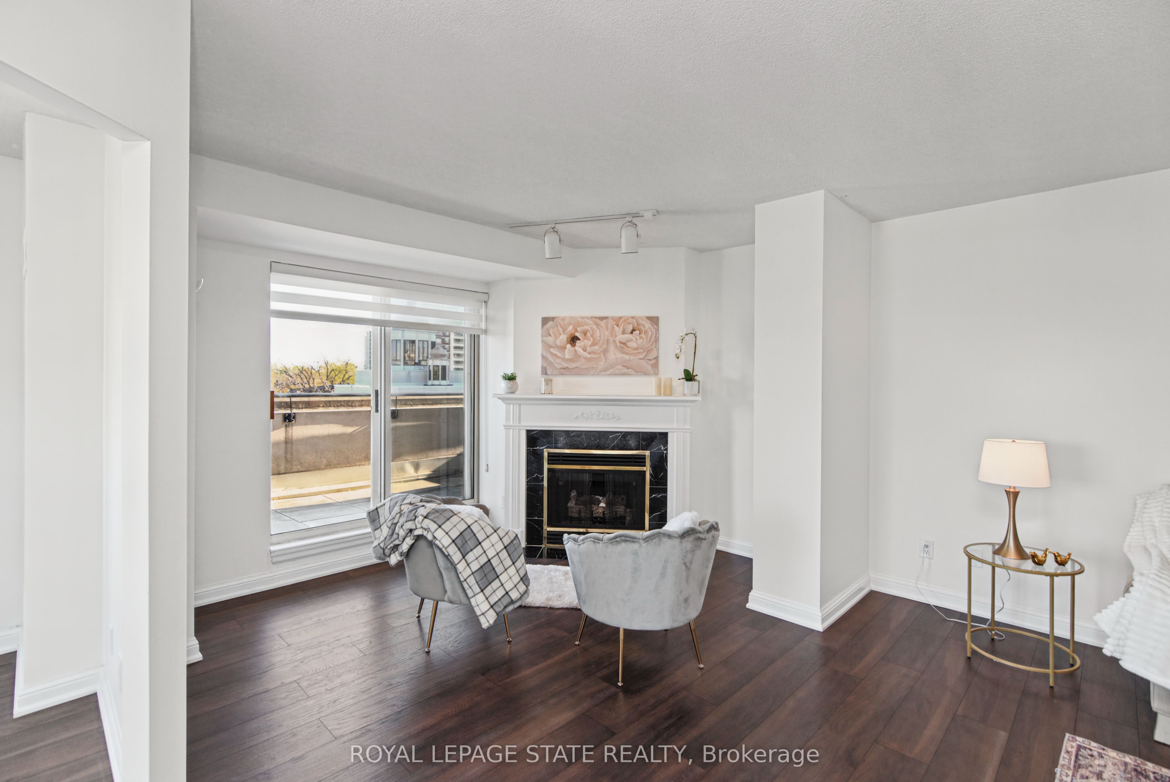 430 Pearl Street 403 Property Photo 13