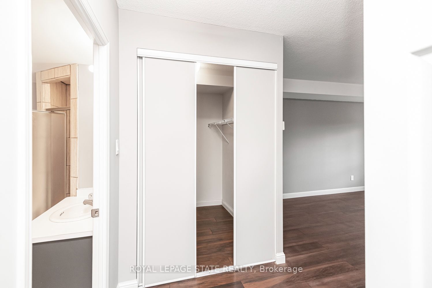430 Pearl Street 403 Property Photo 34