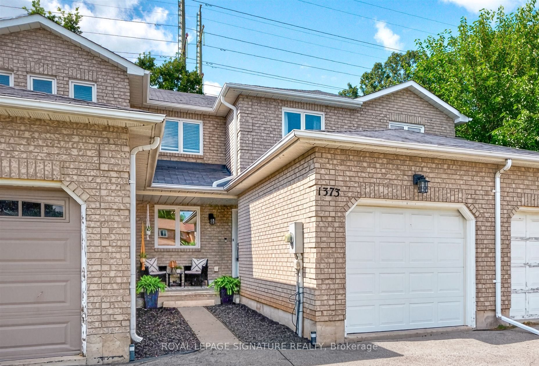 1373 Treeland Street Property Photo 1