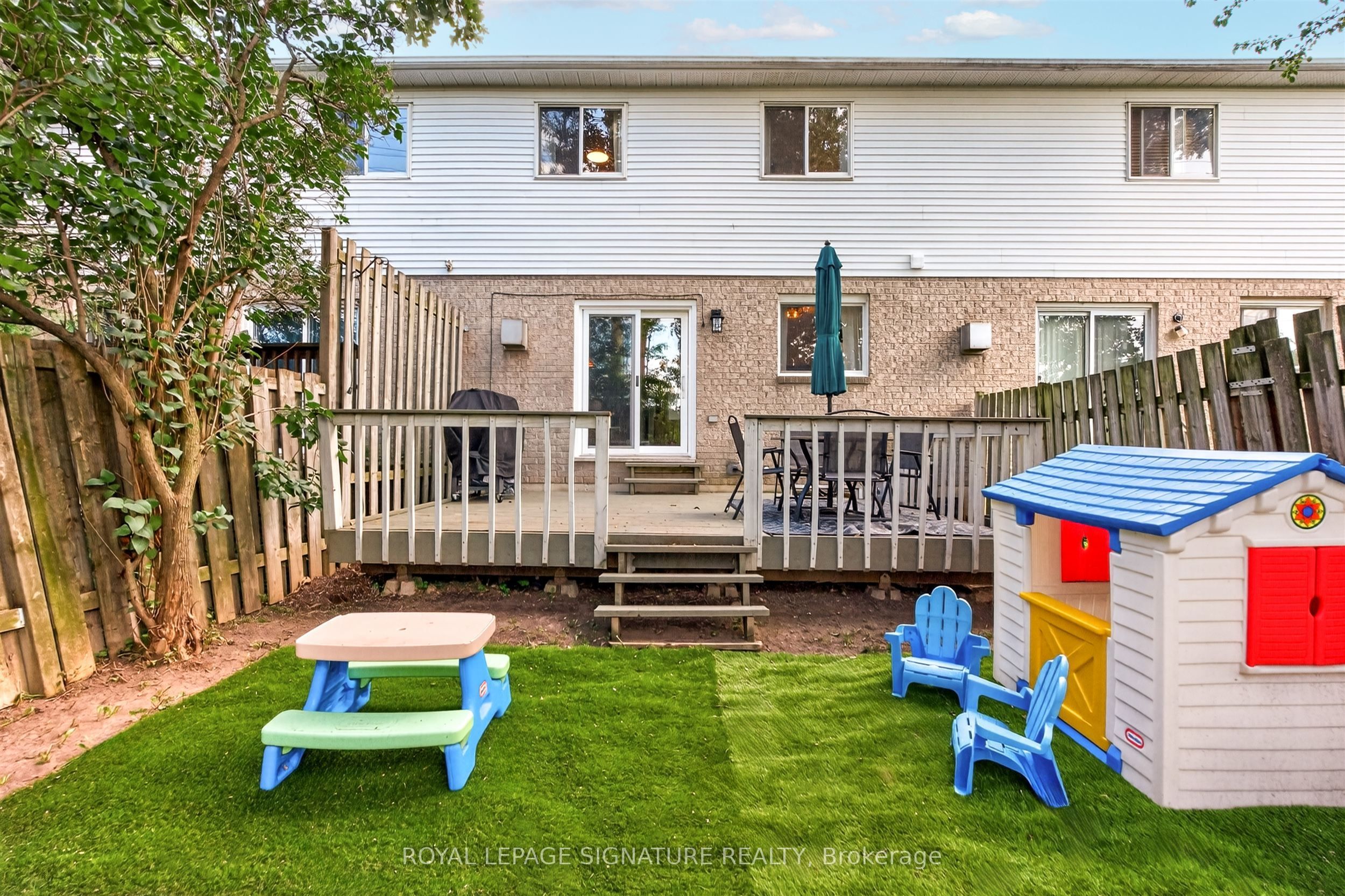 1373 Treeland Street Property Photo 14