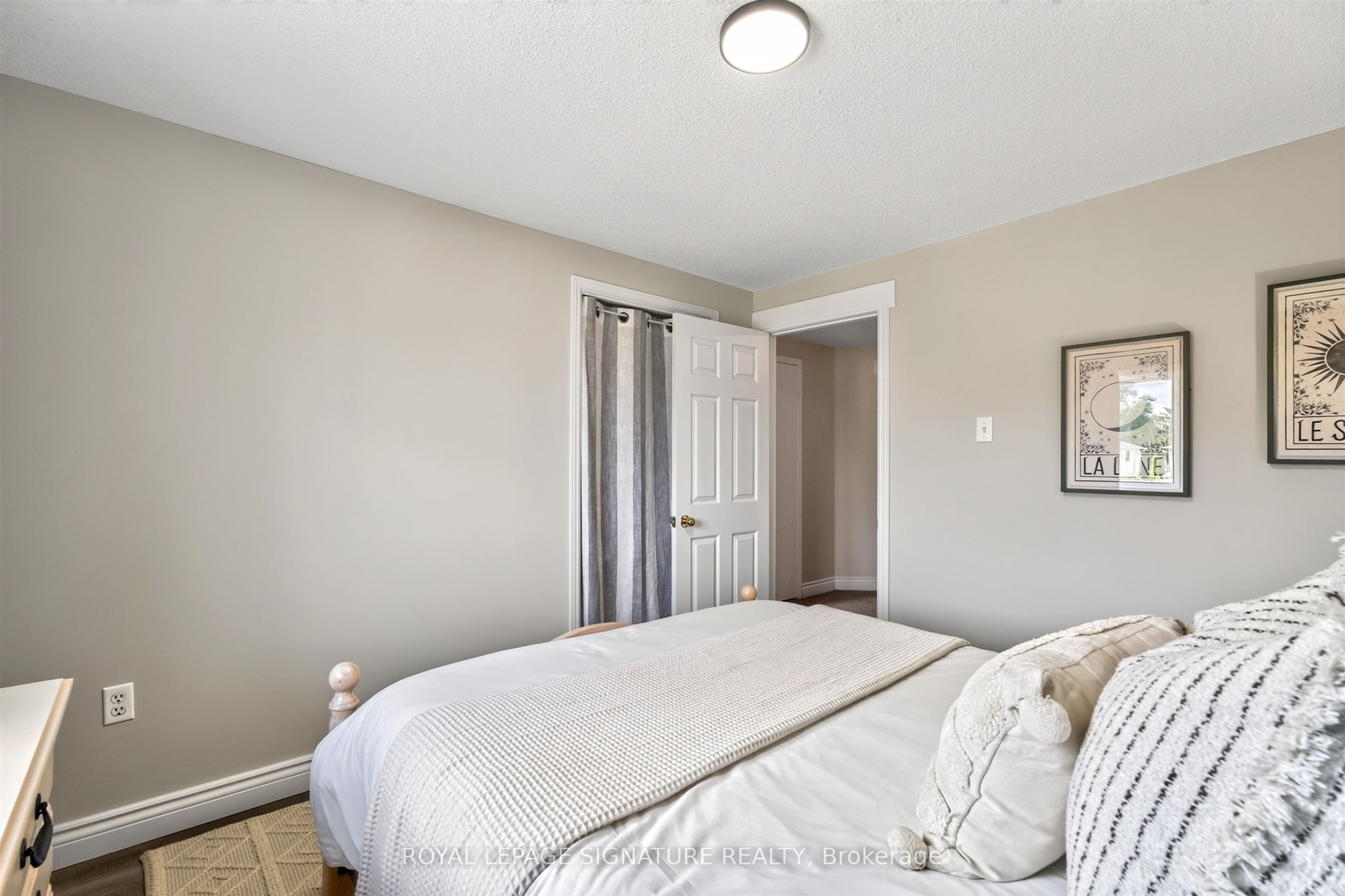 1373 Treeland Street Property Photo 20