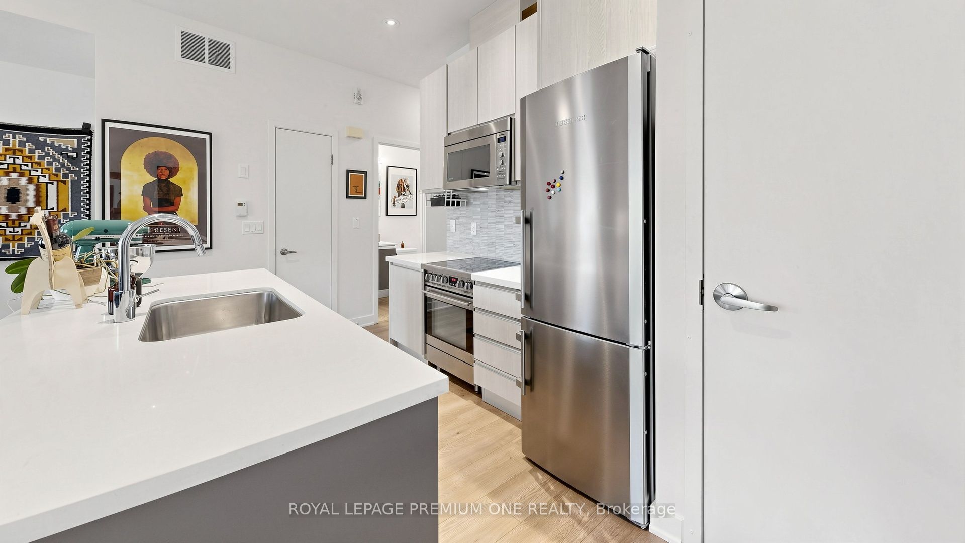 441 Jane Street 203 Property Photo 12