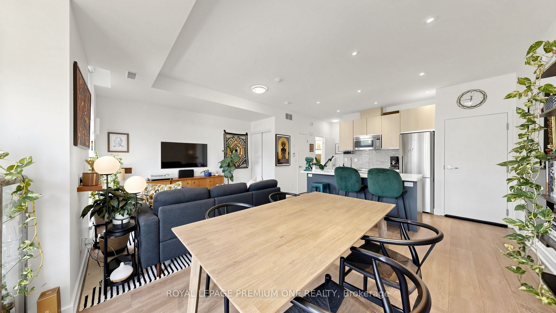 441 Jane Street 203 Property Photo 14