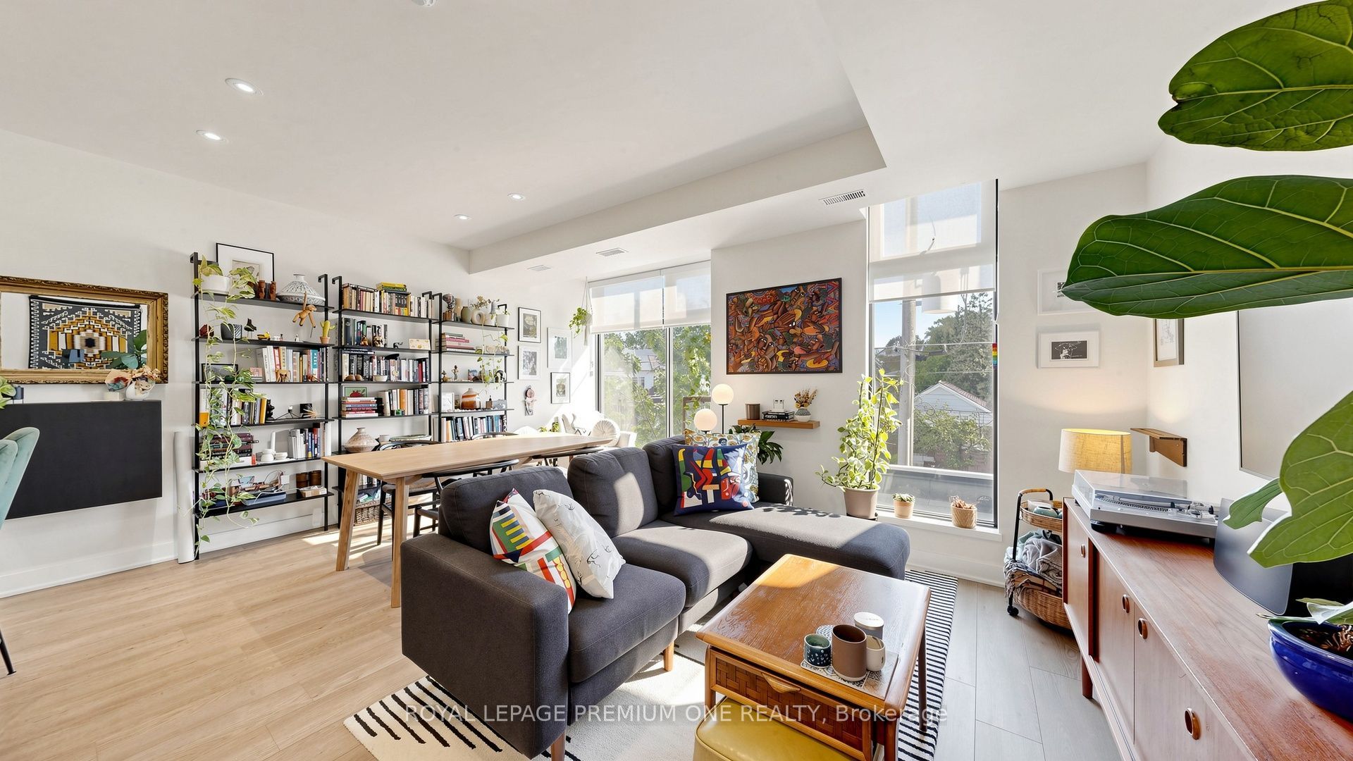 441 Jane Street 203 Property Photo 15