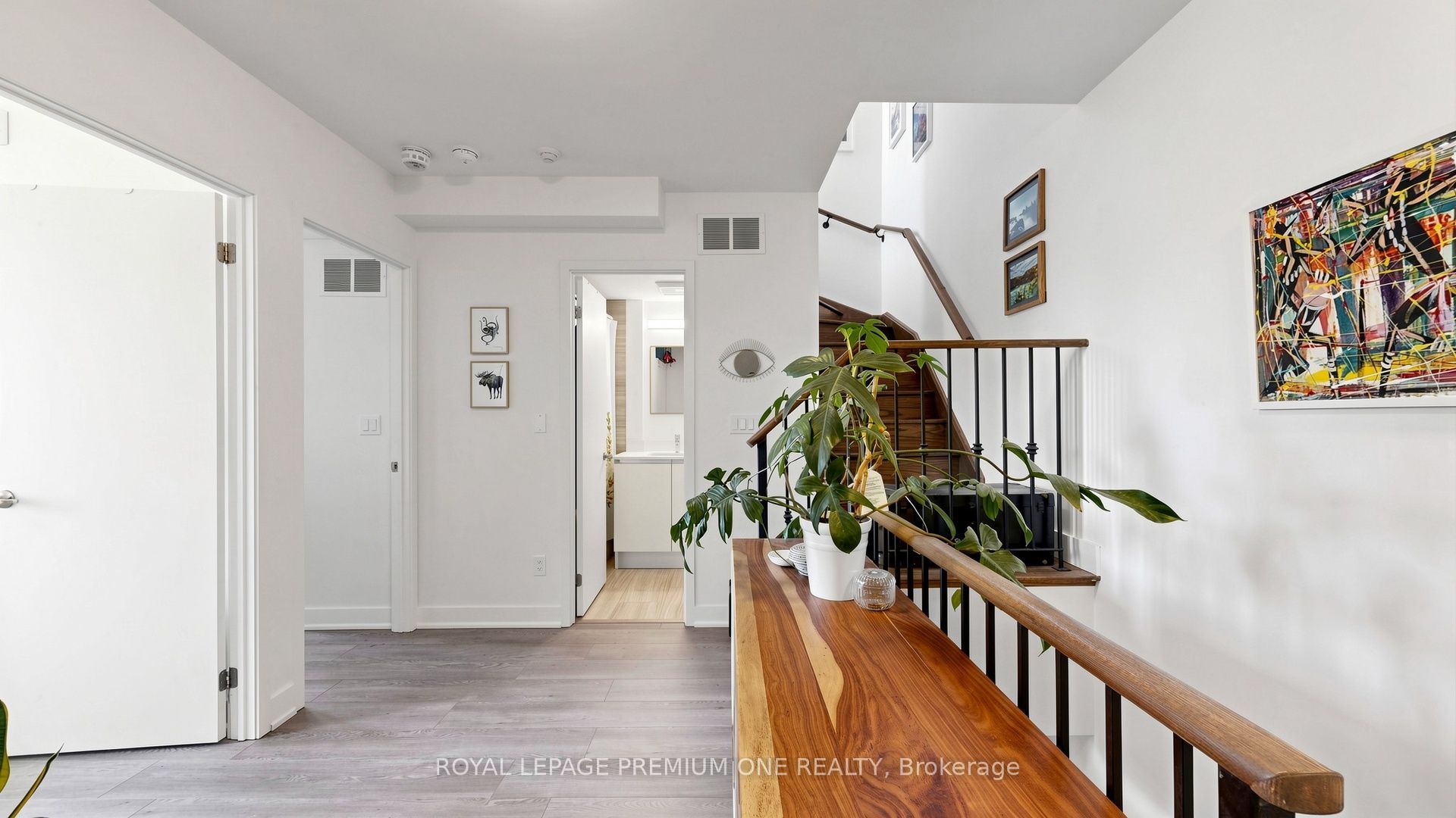 441 Jane Street 203 Property Photo 28