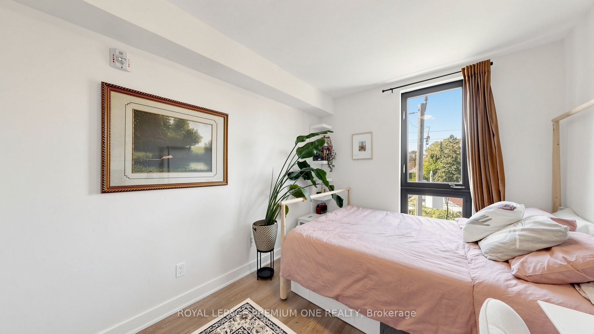 441 Jane Street 203 Property Photo 34