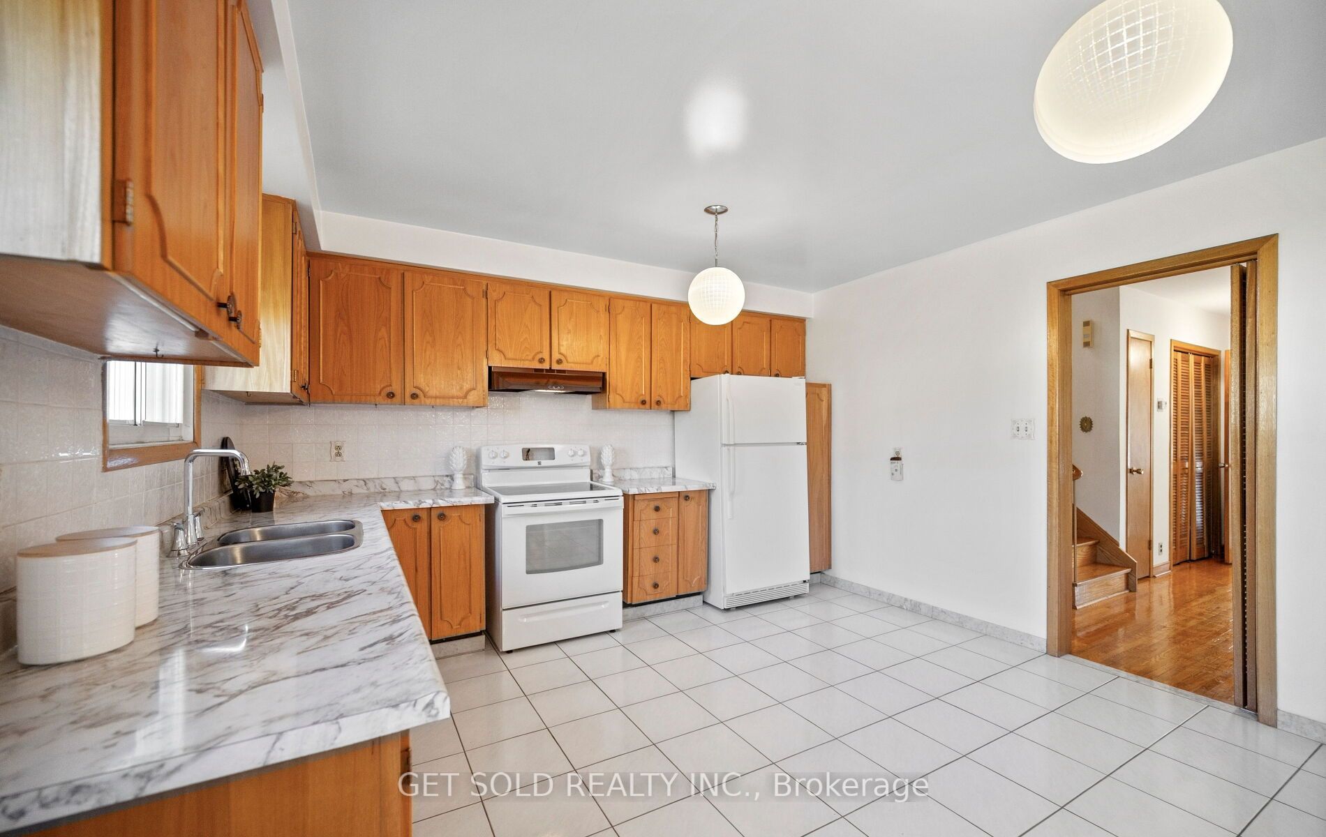 6 Marcel Road Property Photo 11
