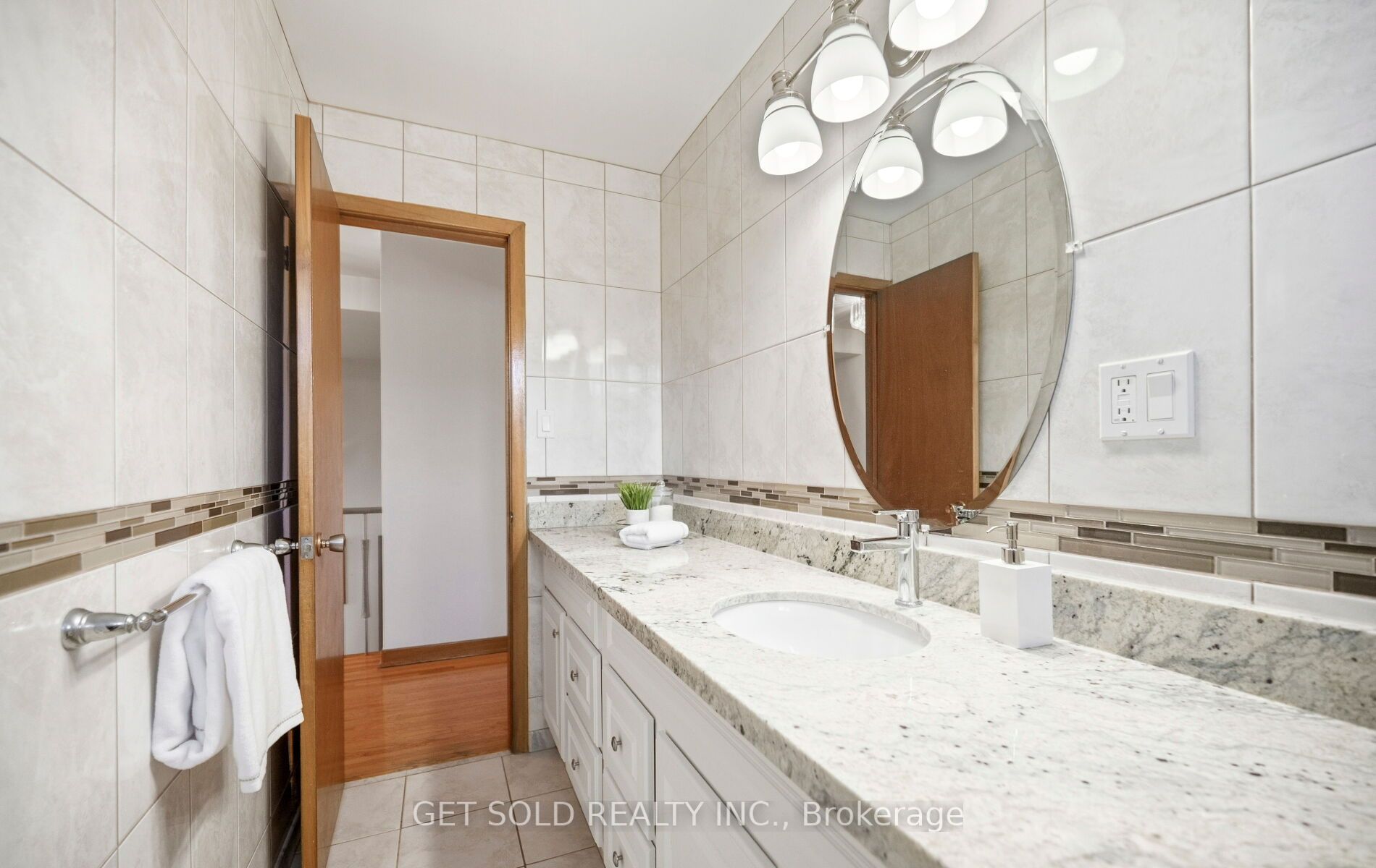 6 Marcel Road Property Photo 25