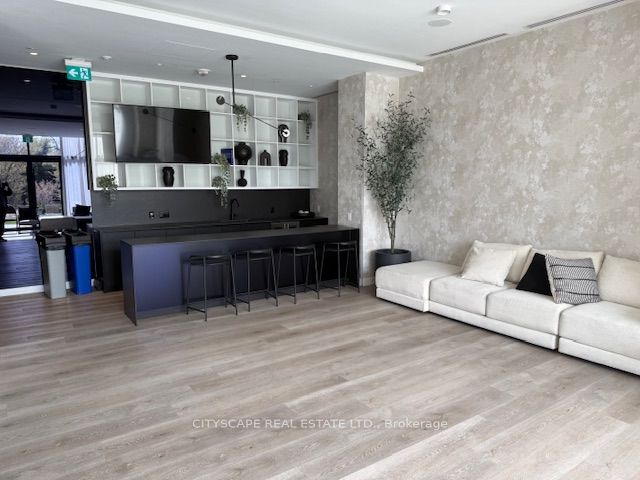86 Dundas Street E 611 Property Photo 15