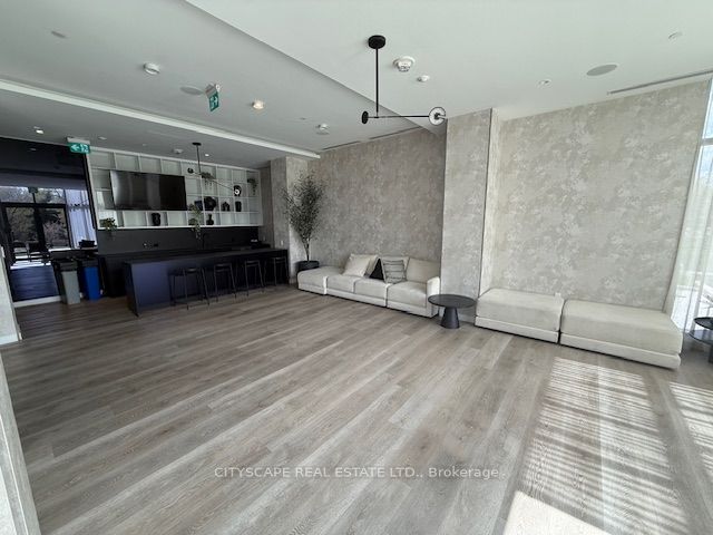 86 Dundas Street E 611 Property Photo 16
