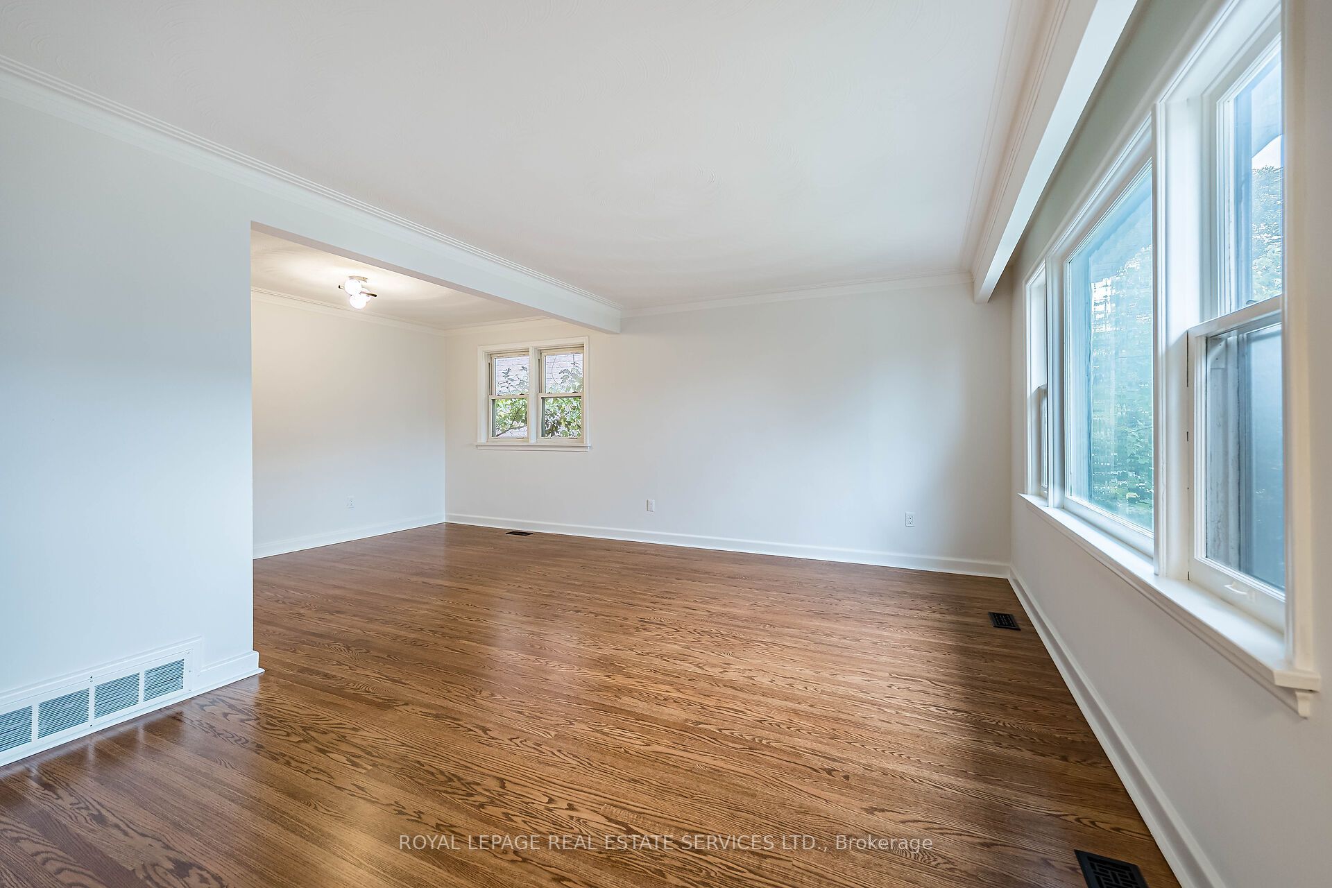 454 Rimilton Avenue Property Photo 11