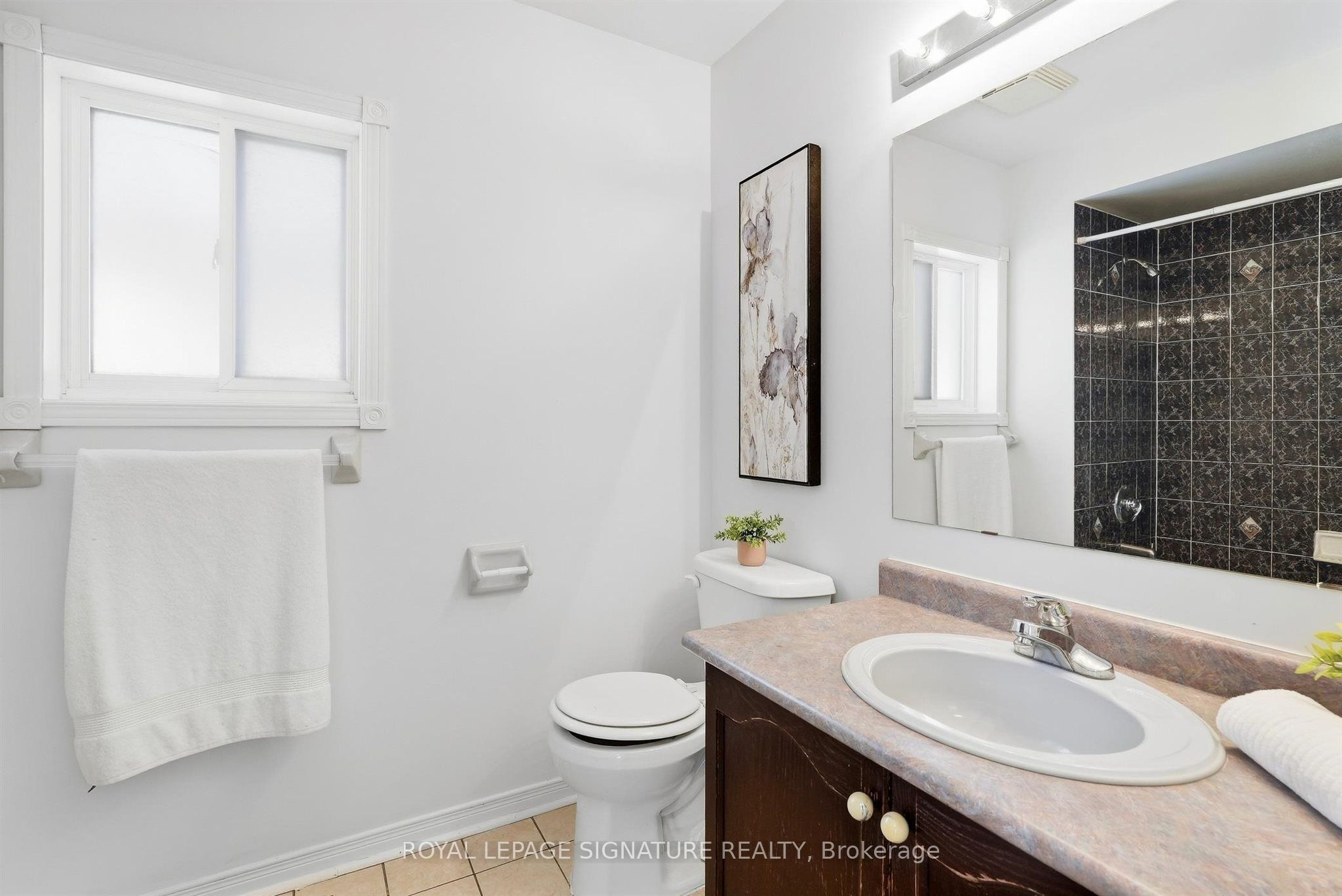 106 Heartleaf Crescent Property Photo 28