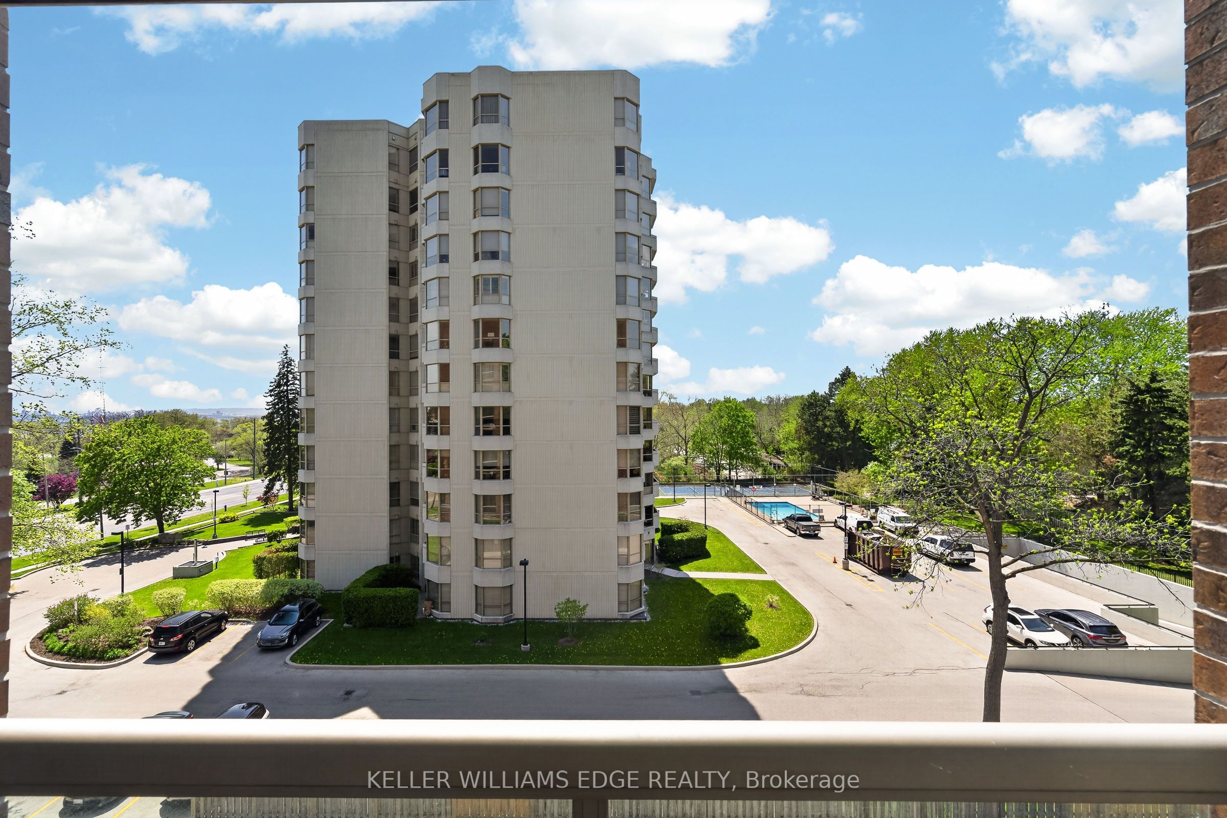 1225 North Shore Boulevard E 510 Property Photo 32