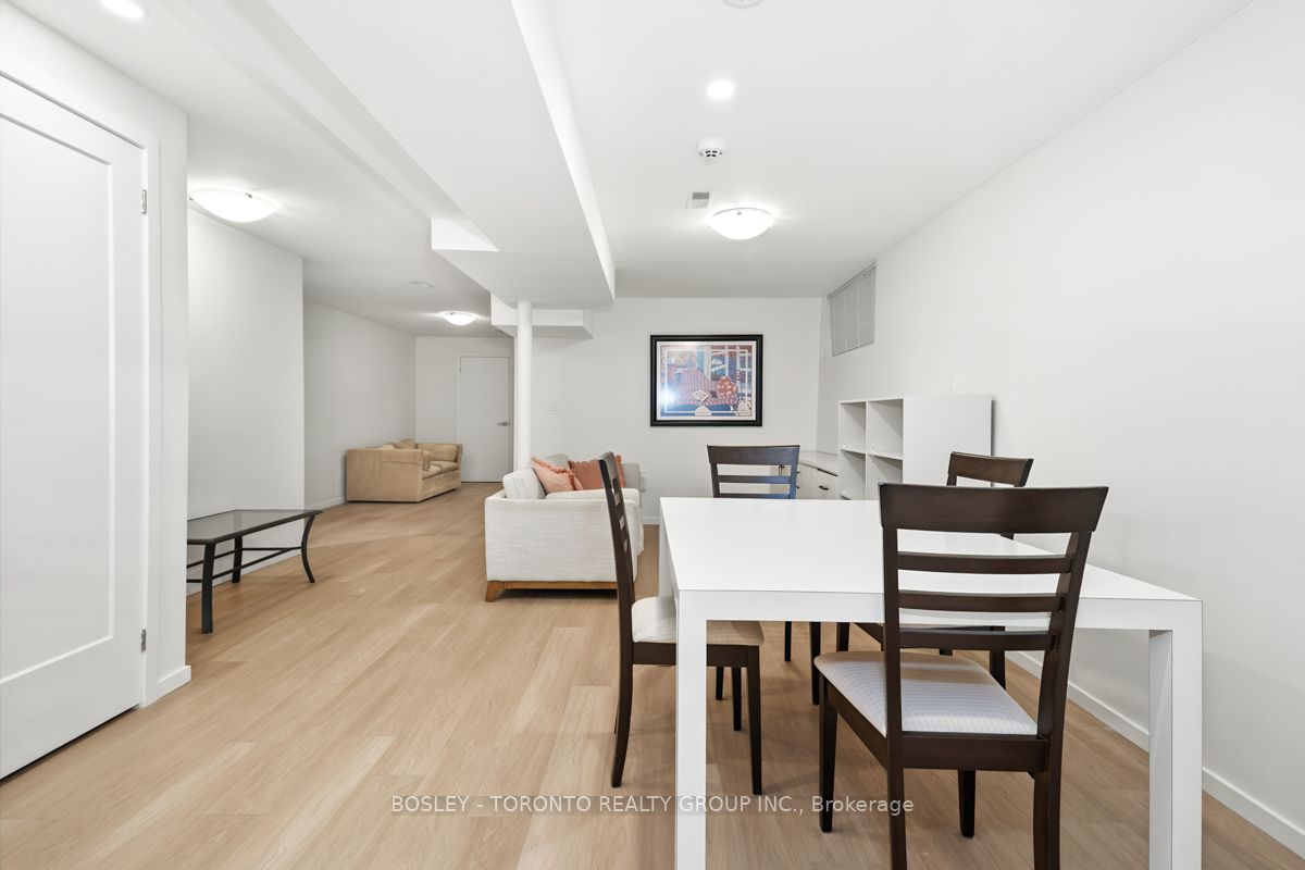 146 Earlscourt Avenue Lower Property Photo 9