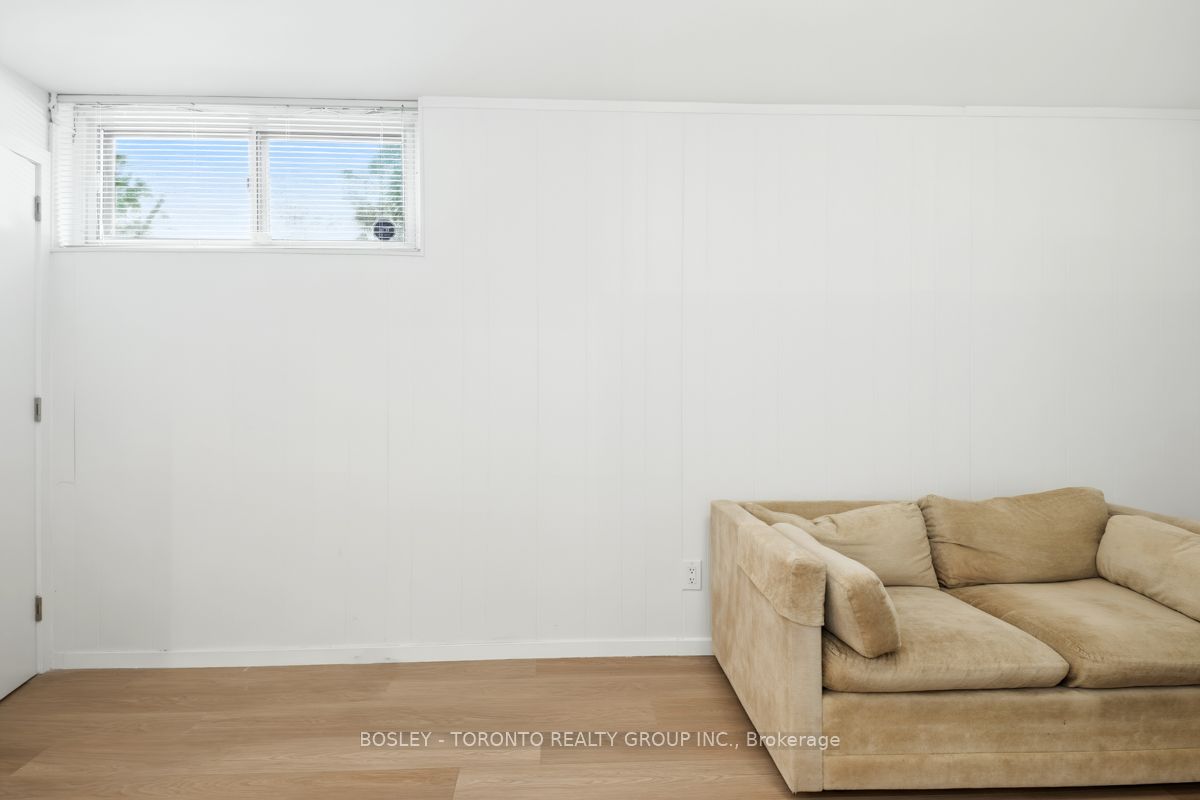 146 Earlscourt Avenue Lower Property Photo 22