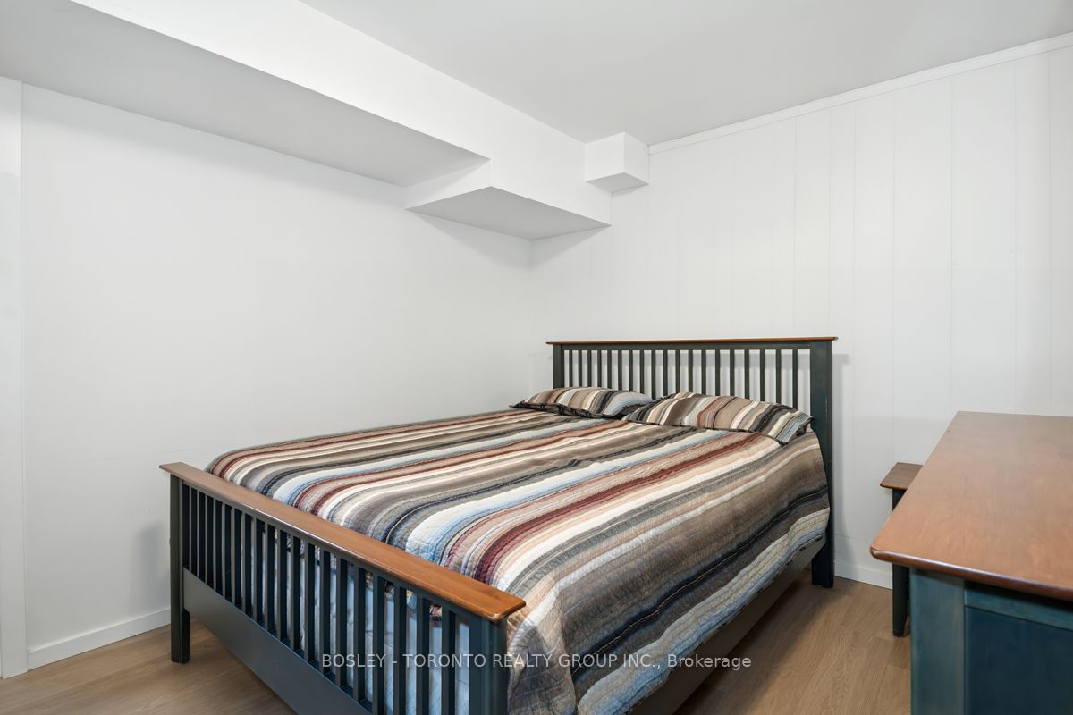 146 Earlscourt Avenue Lower Property Photo 26
