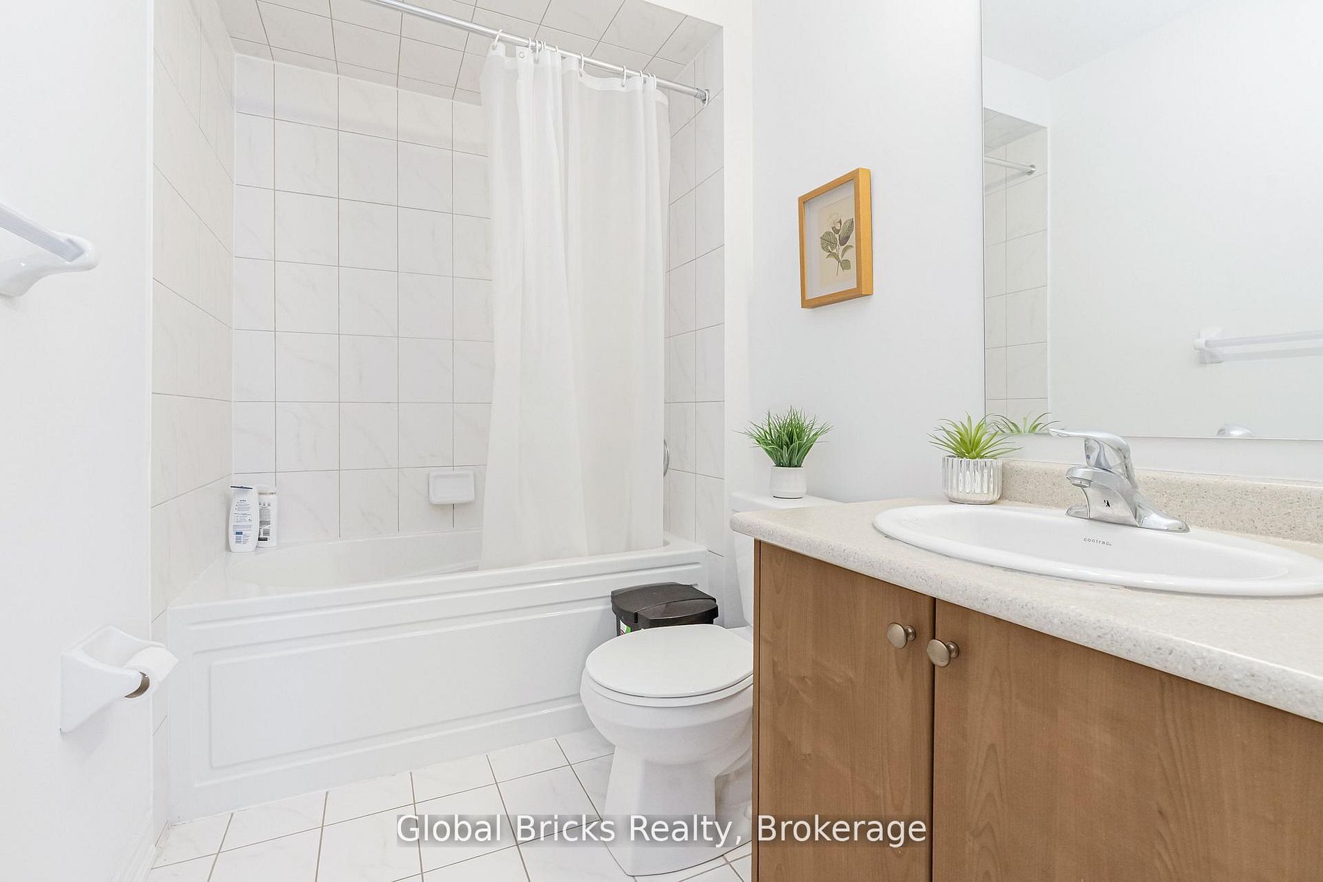 49 Burnhamthorpe Road E Property Photo 33