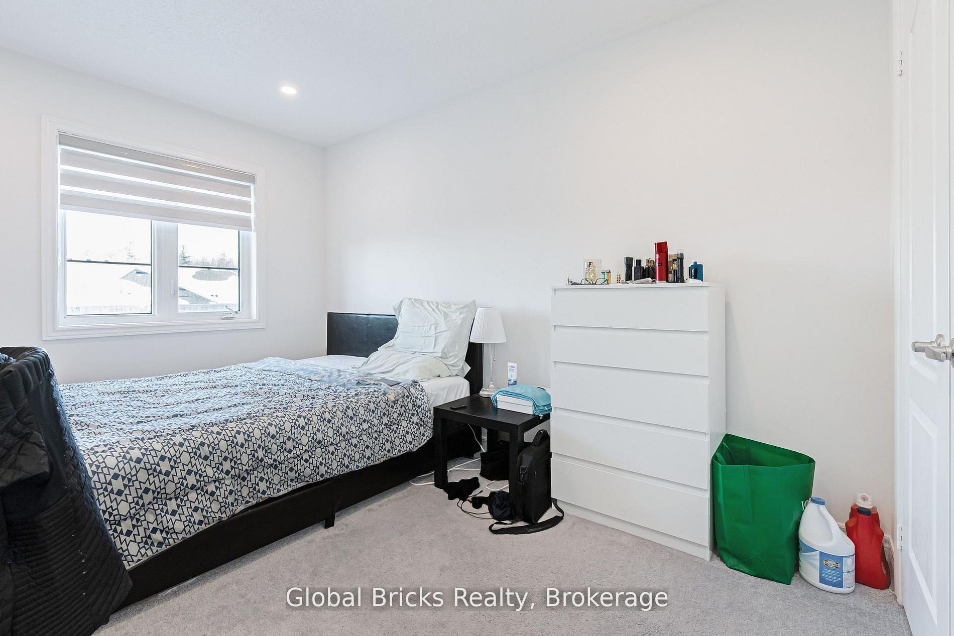 49 Burnhamthorpe Road E Property Photo 36