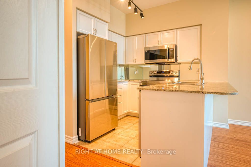 388 Prince Of Wales Drive 1711 Property Photo 6