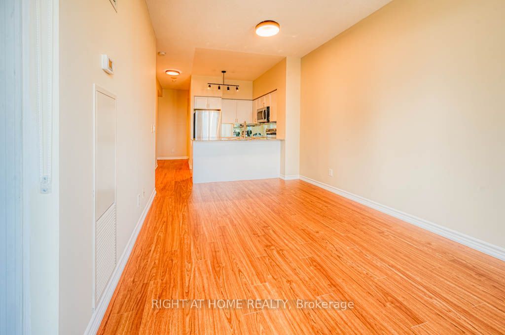 388 Prince Of Wales Drive 1711 Property Photo 8