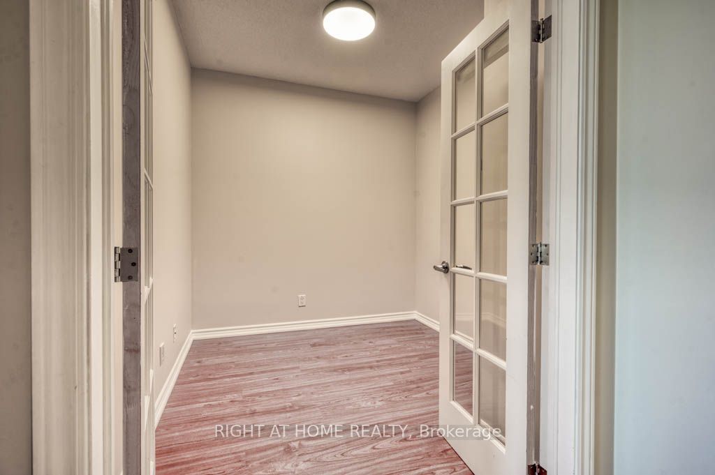 388 Prince Of Wales Drive 1711 Property Photo 10
