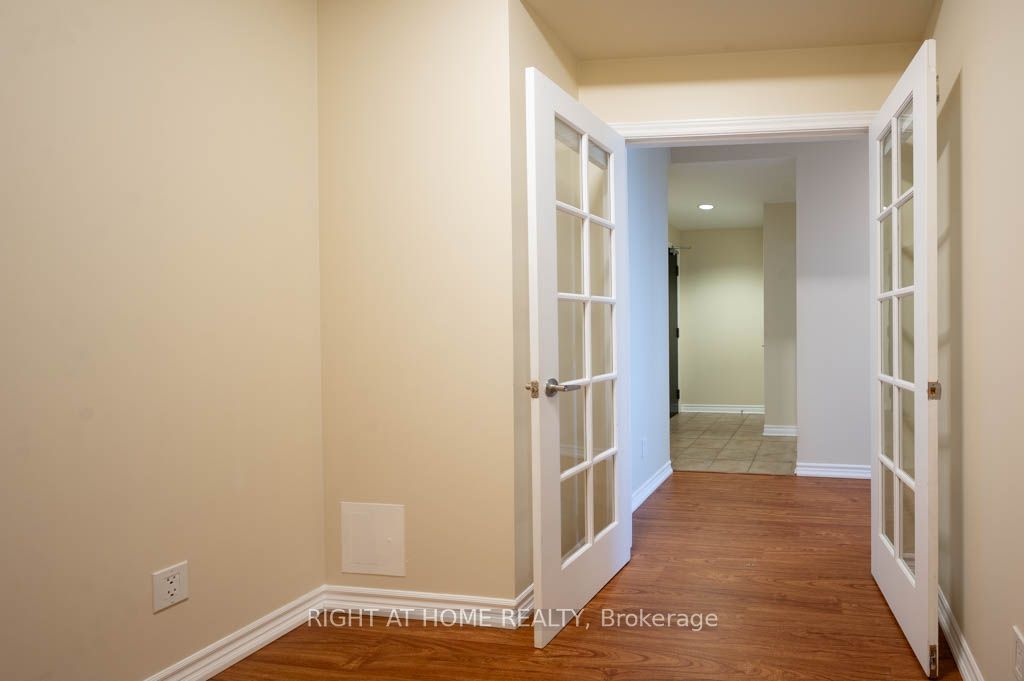 388 Prince Of Wales Drive 1711 Property Photo 12