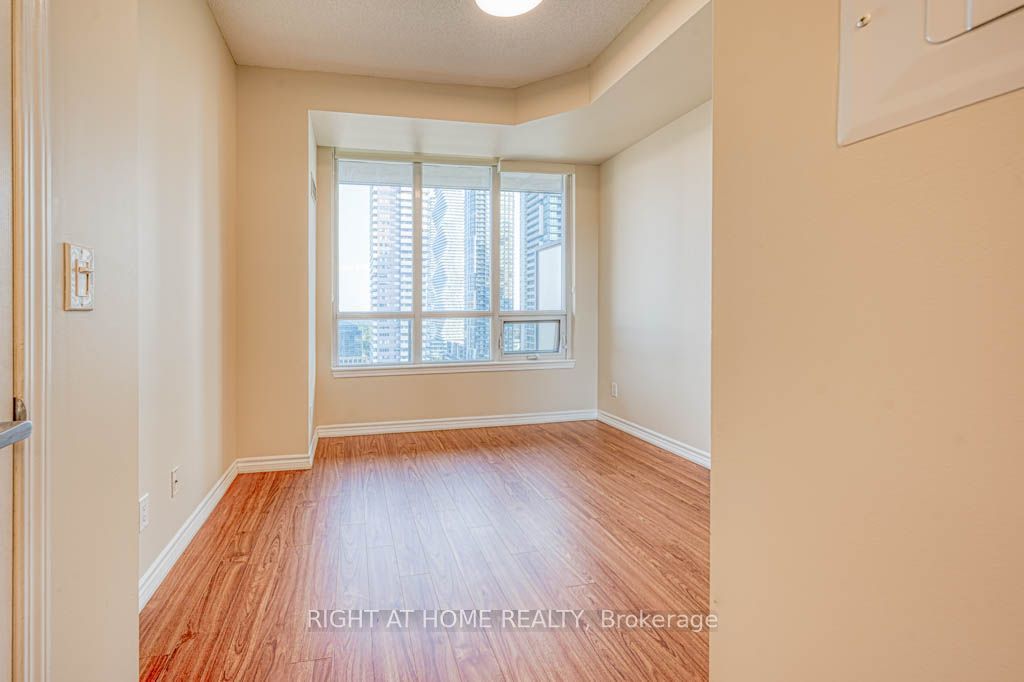 388 Prince Of Wales Drive 1711 Property Photo 13