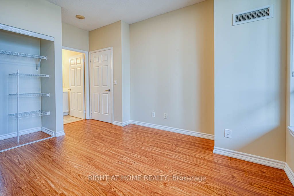 388 Prince Of Wales Drive 1711 Property Photo 14
