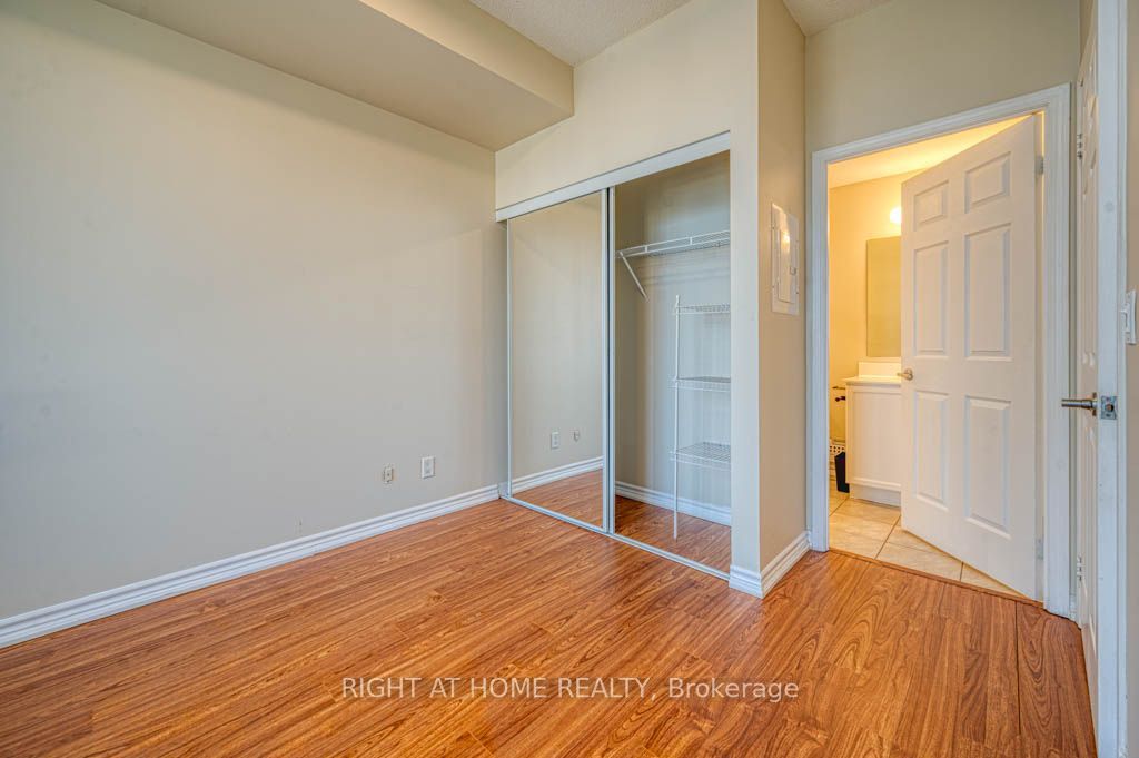 388 Prince Of Wales Drive 1711 Property Photo 18