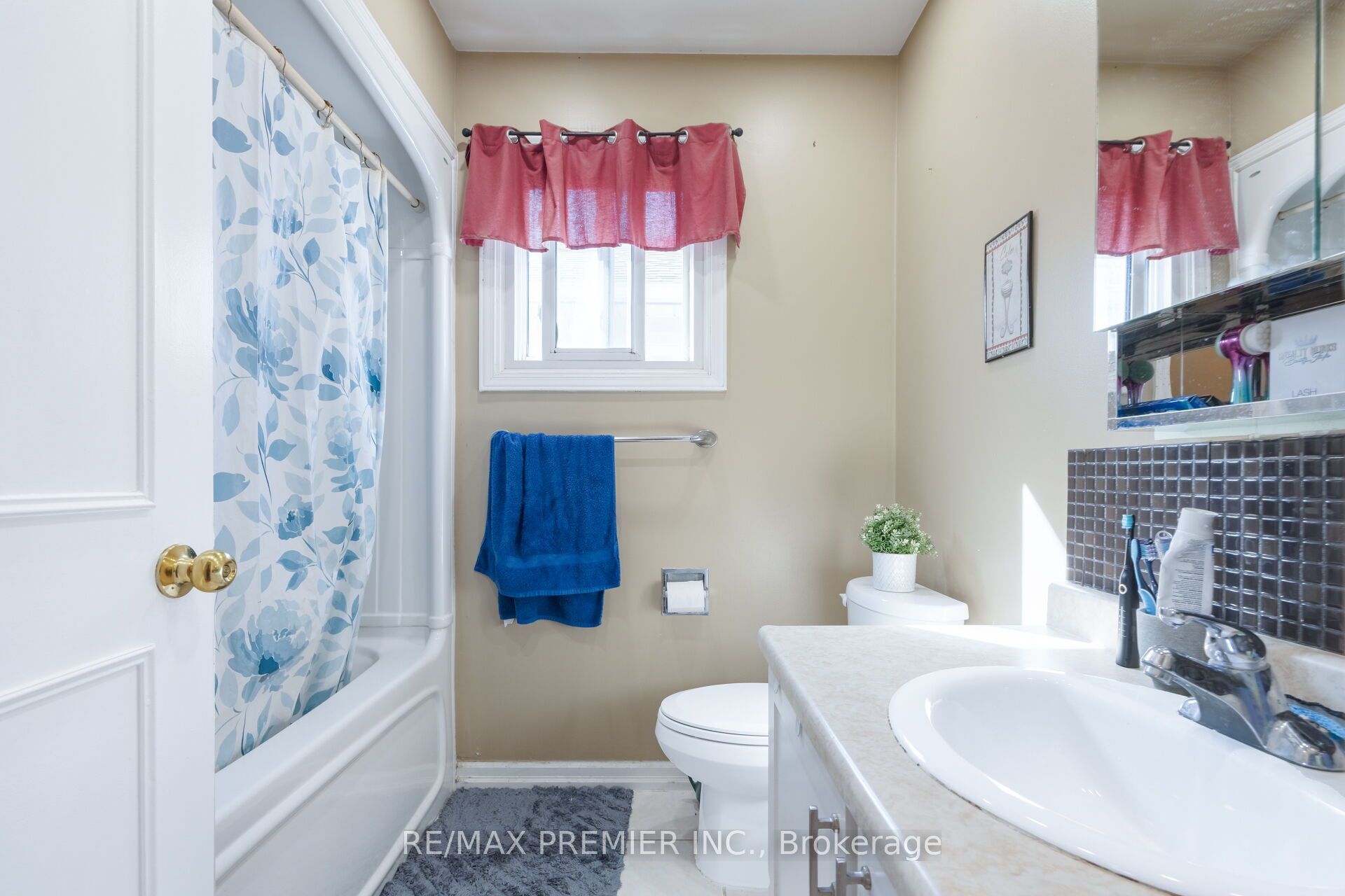 45 Rosebud Avenue Property Photo 33