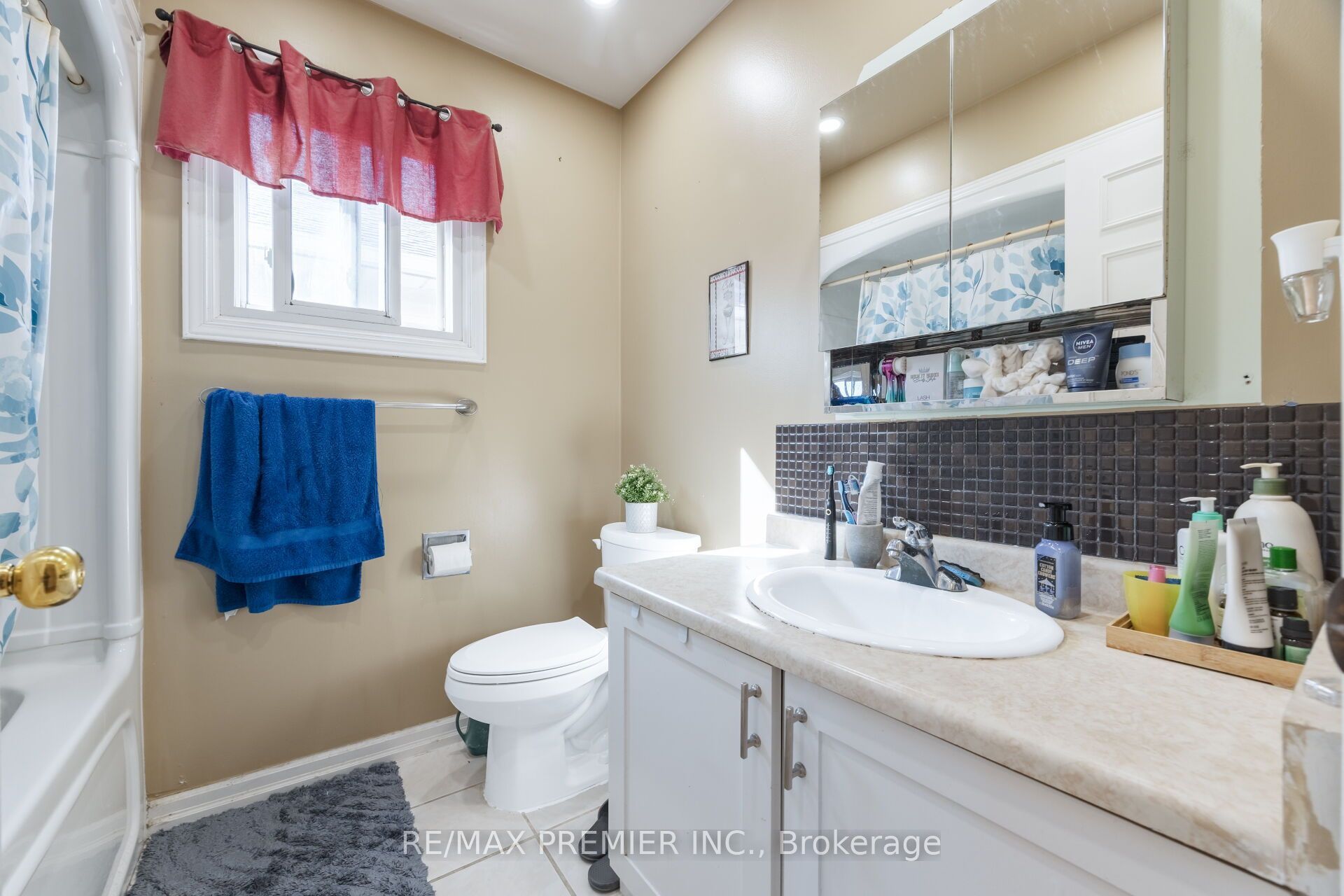 45 Rosebud Avenue Property Photo 34