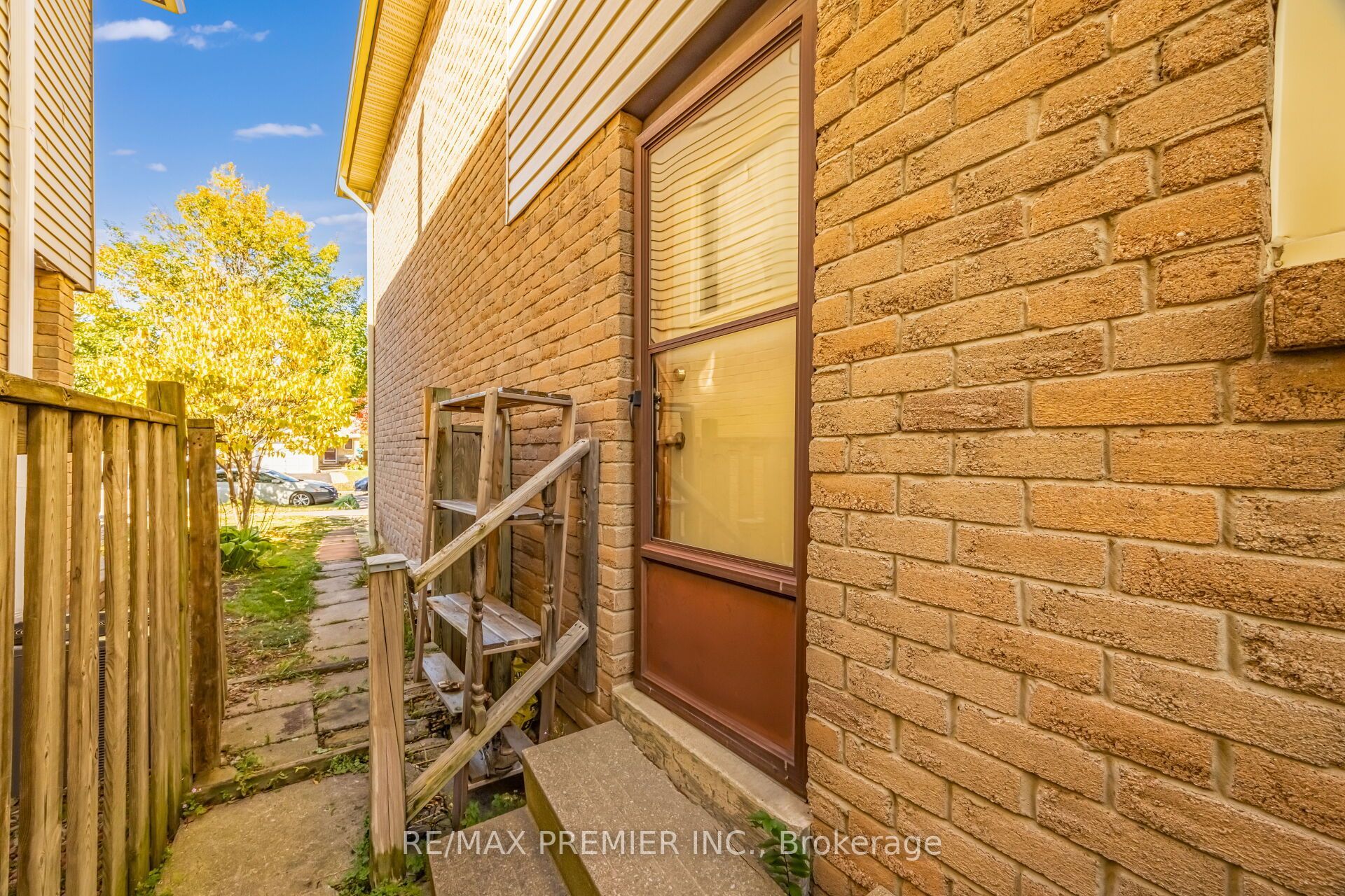 45 Rosebud Avenue Property Photo 44