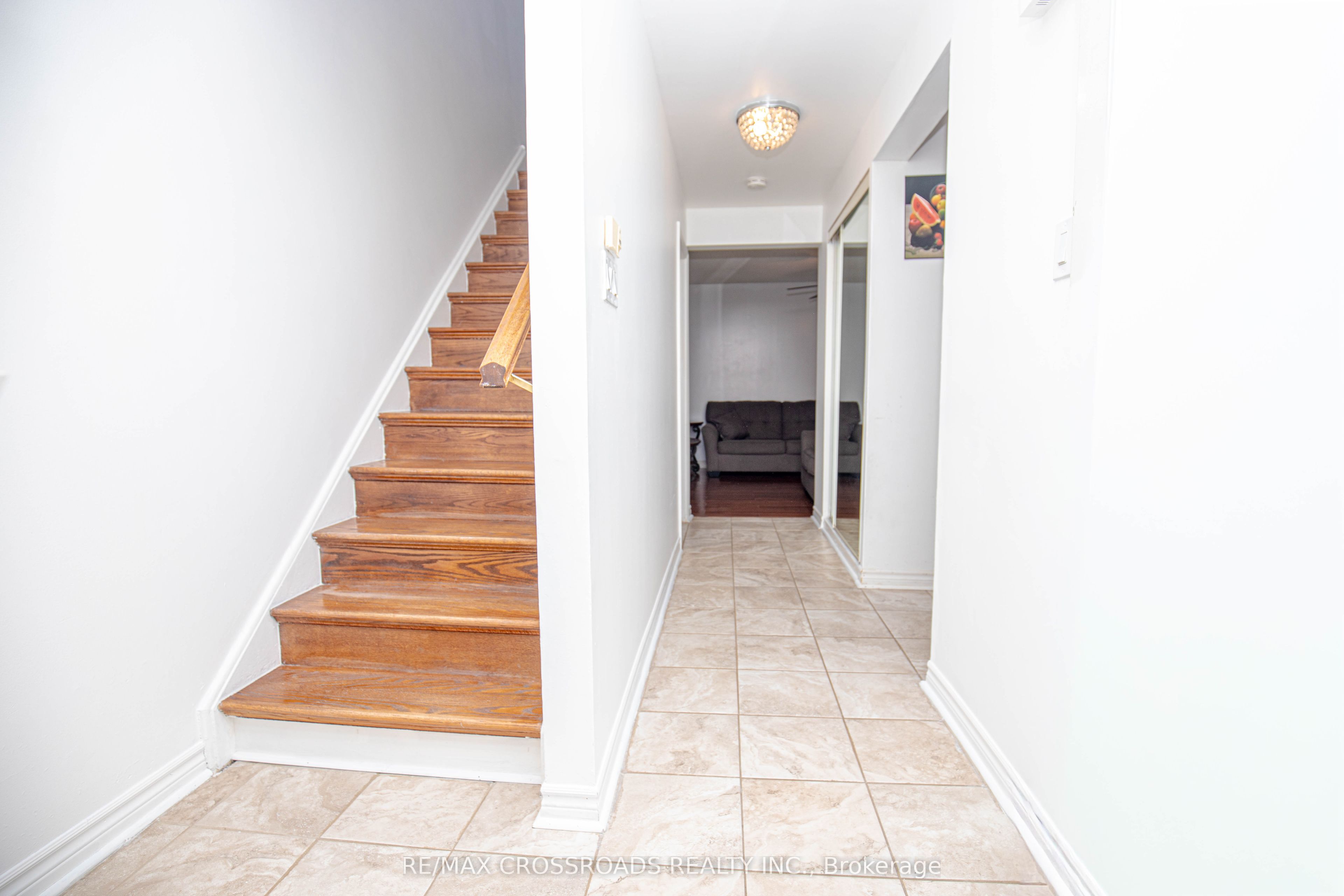 10 Bur Oak Way 23 Property Photo 3