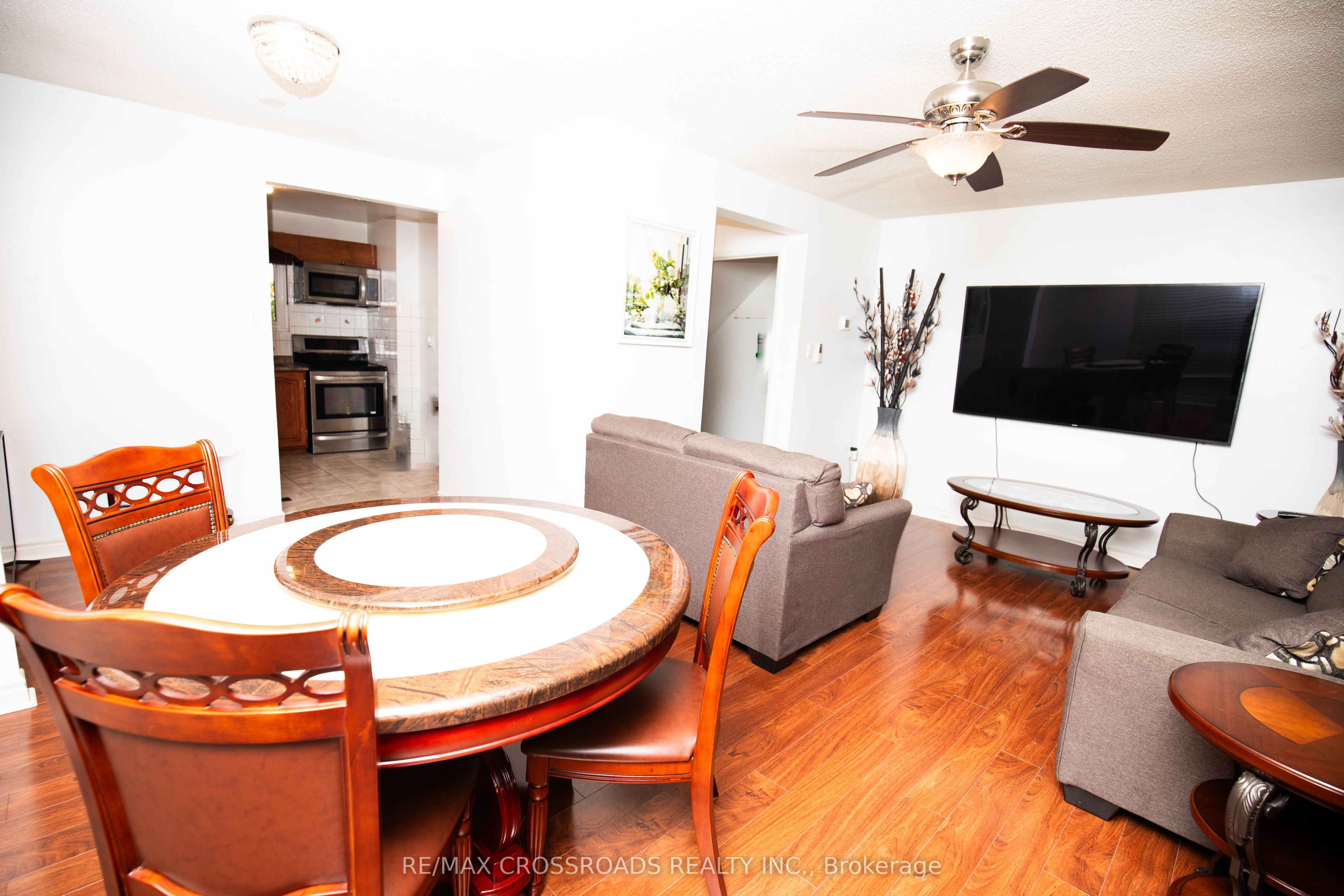 10 Bur Oak Way 23 Property Photo 8