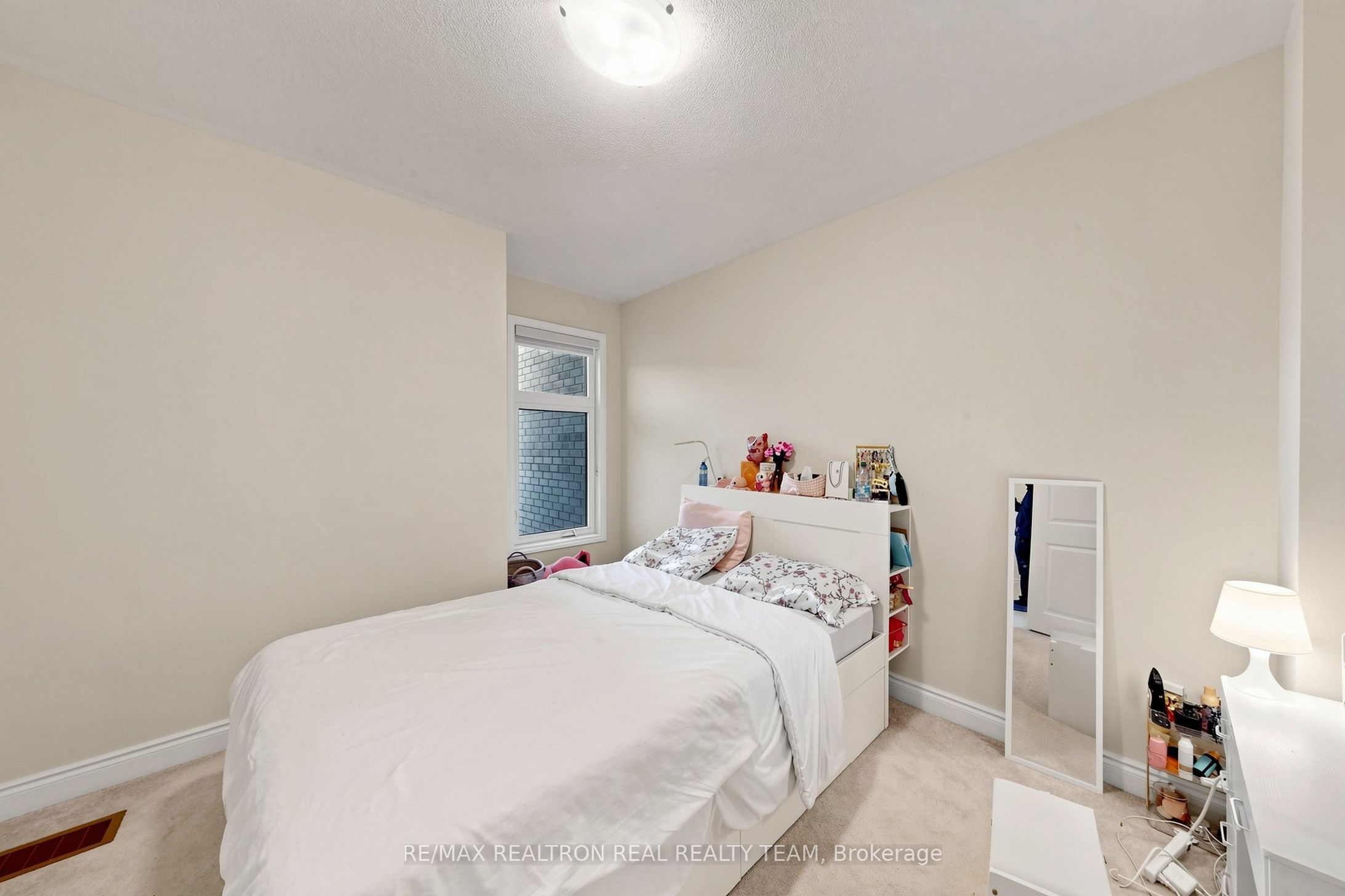 1284 Dempster Lane Property Photo 24