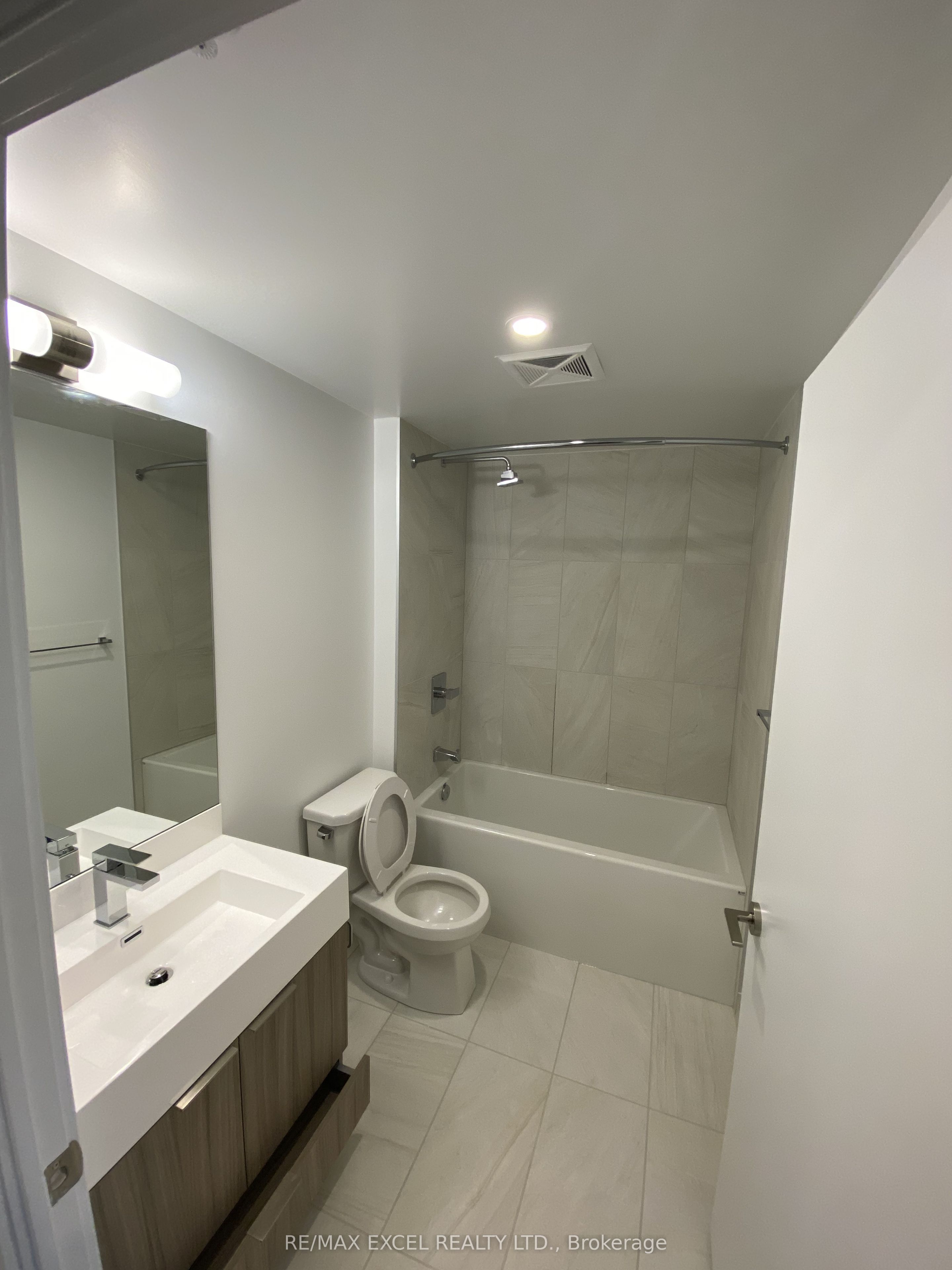 30 Samuel Wood Way 2201 Property Photo 12
