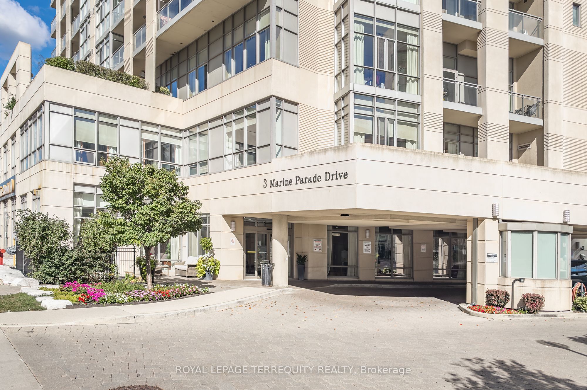 3 Marine Parade Drive 506 Property Photo 2