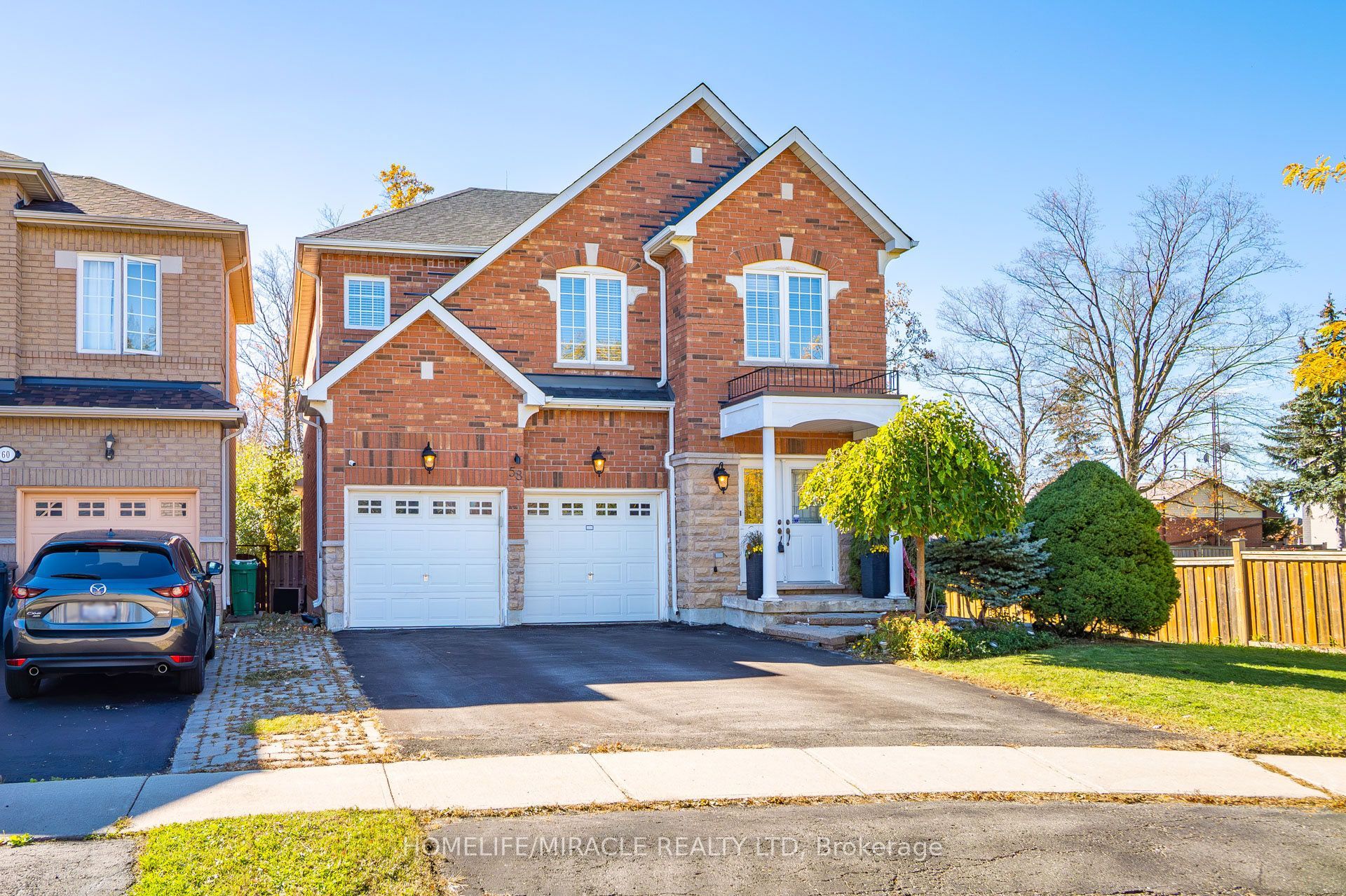 58 Sir Jacobs Crescent Property Photo 2