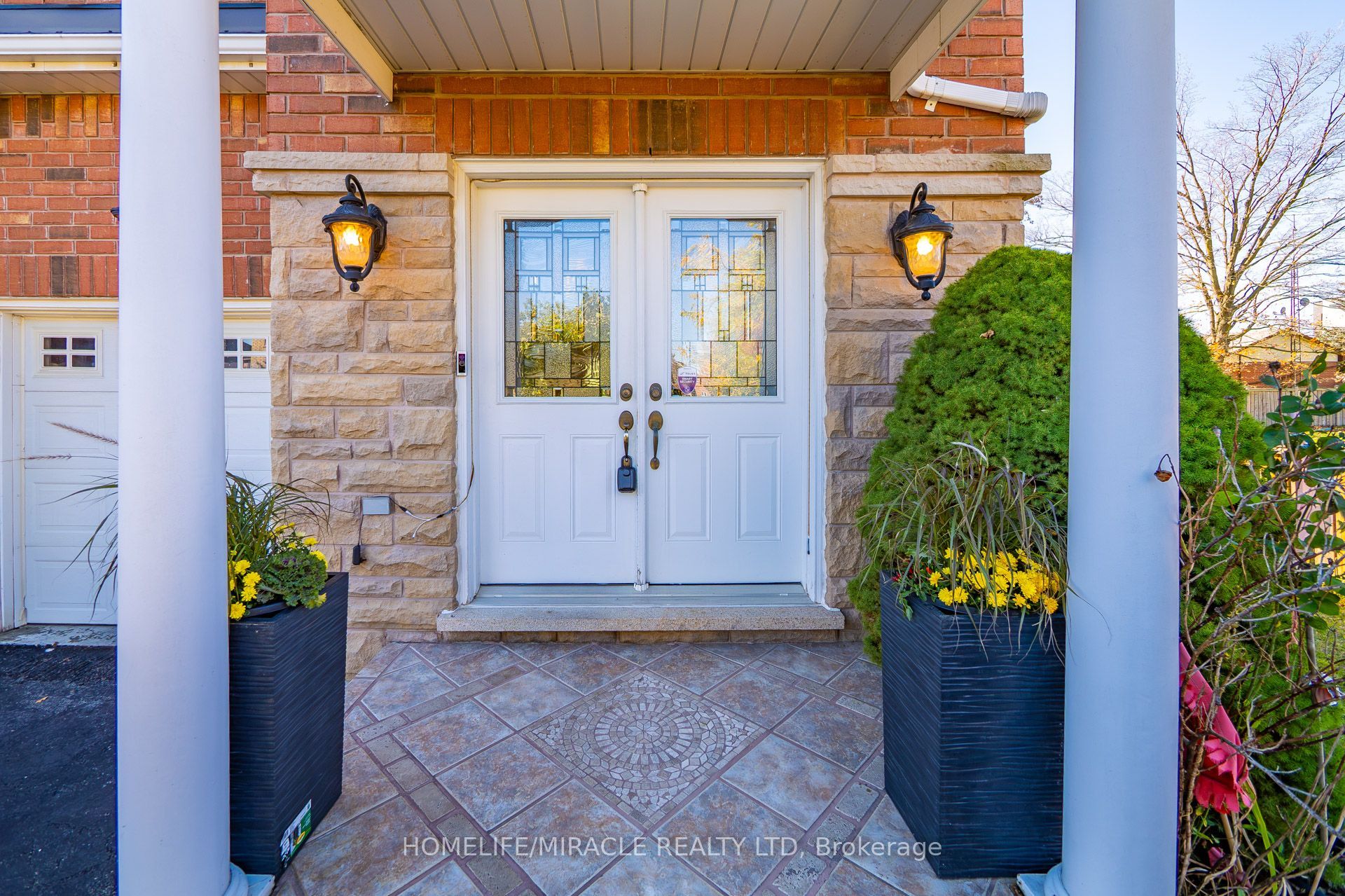 58 Sir Jacobs Crescent Property Photo 3